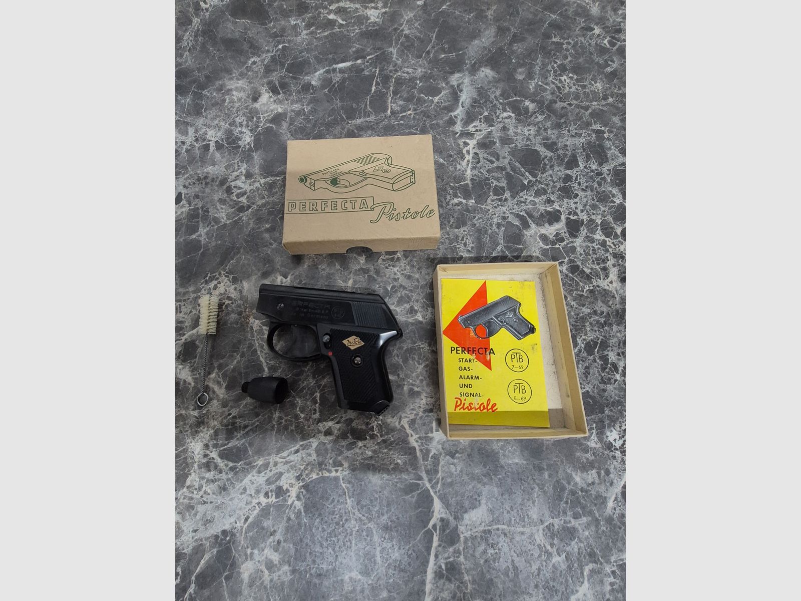 Pistolet d'alarme / gaz / signal Perfecta, 6 mm