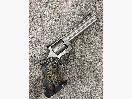 Smith & Wesson S&W 617 Target Champion