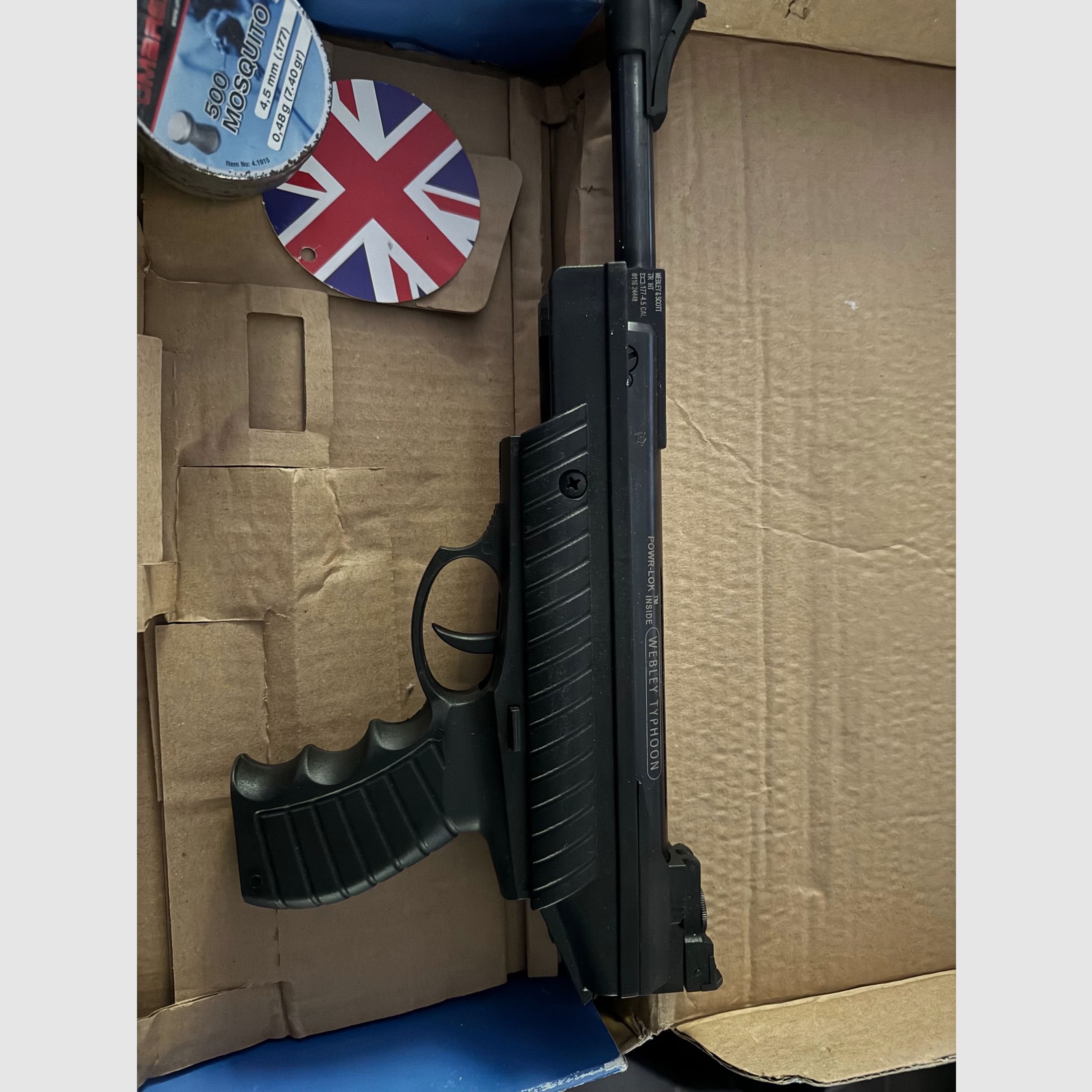 Webley Typhoon pistola ad aria, immagine 1 di 3