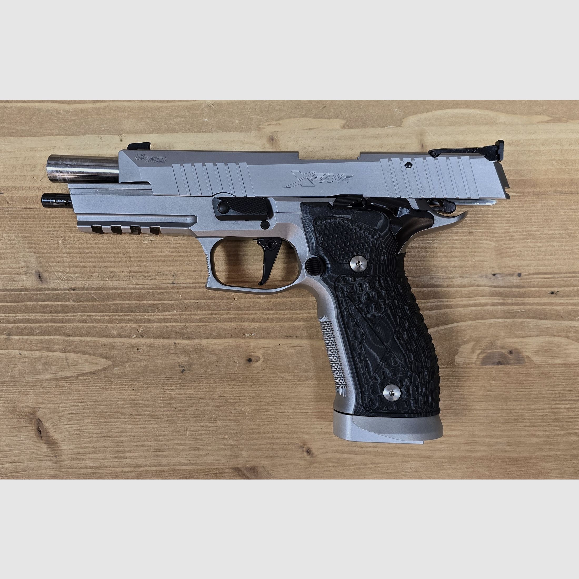 Sig Sauer P226 X-Five 9mm Luger
