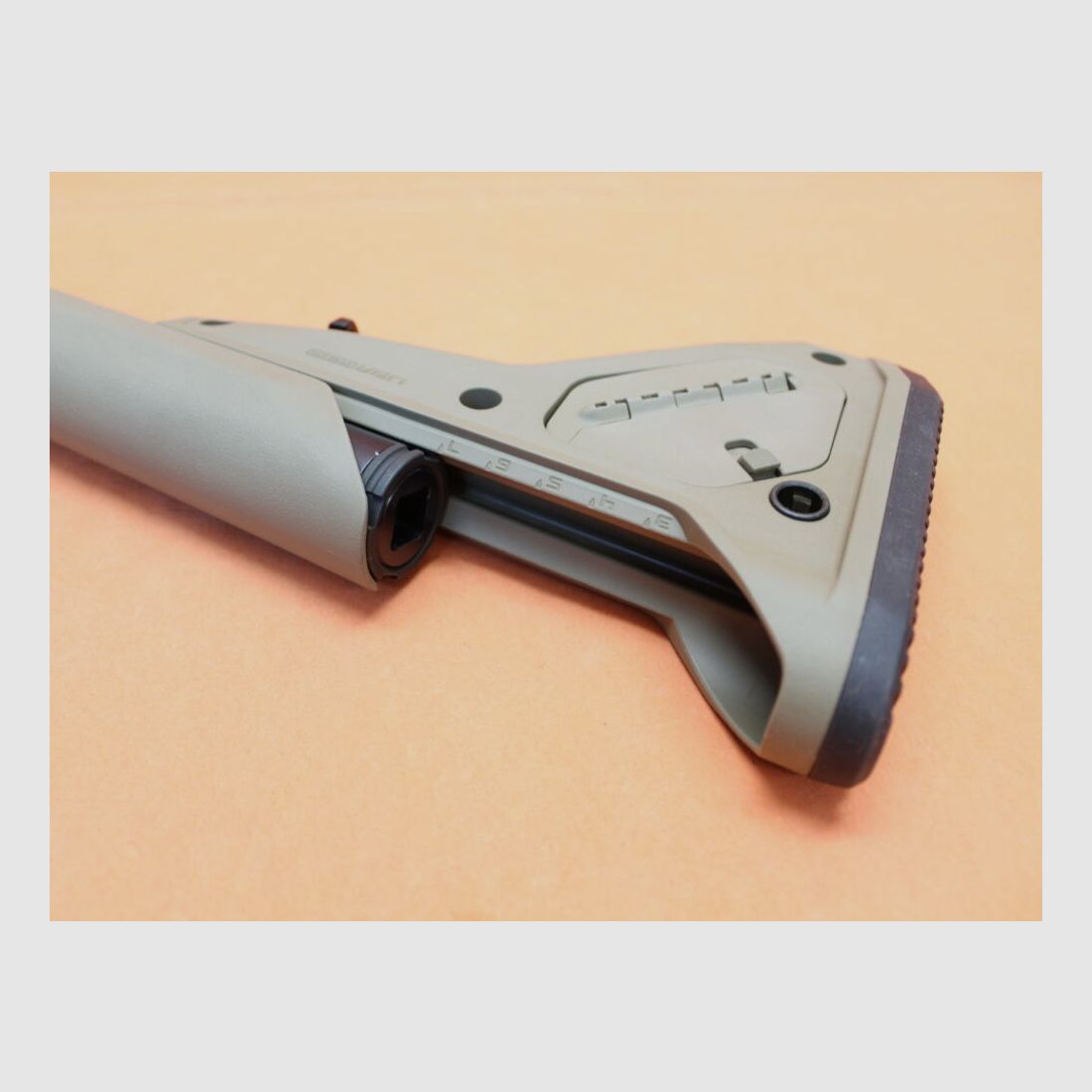 Magpul AR-15: Buttstock Magpul UBR 2.0 (MAG482-FDE) Utility/Battle Rifle Stock Polymer Flat Dark Earth