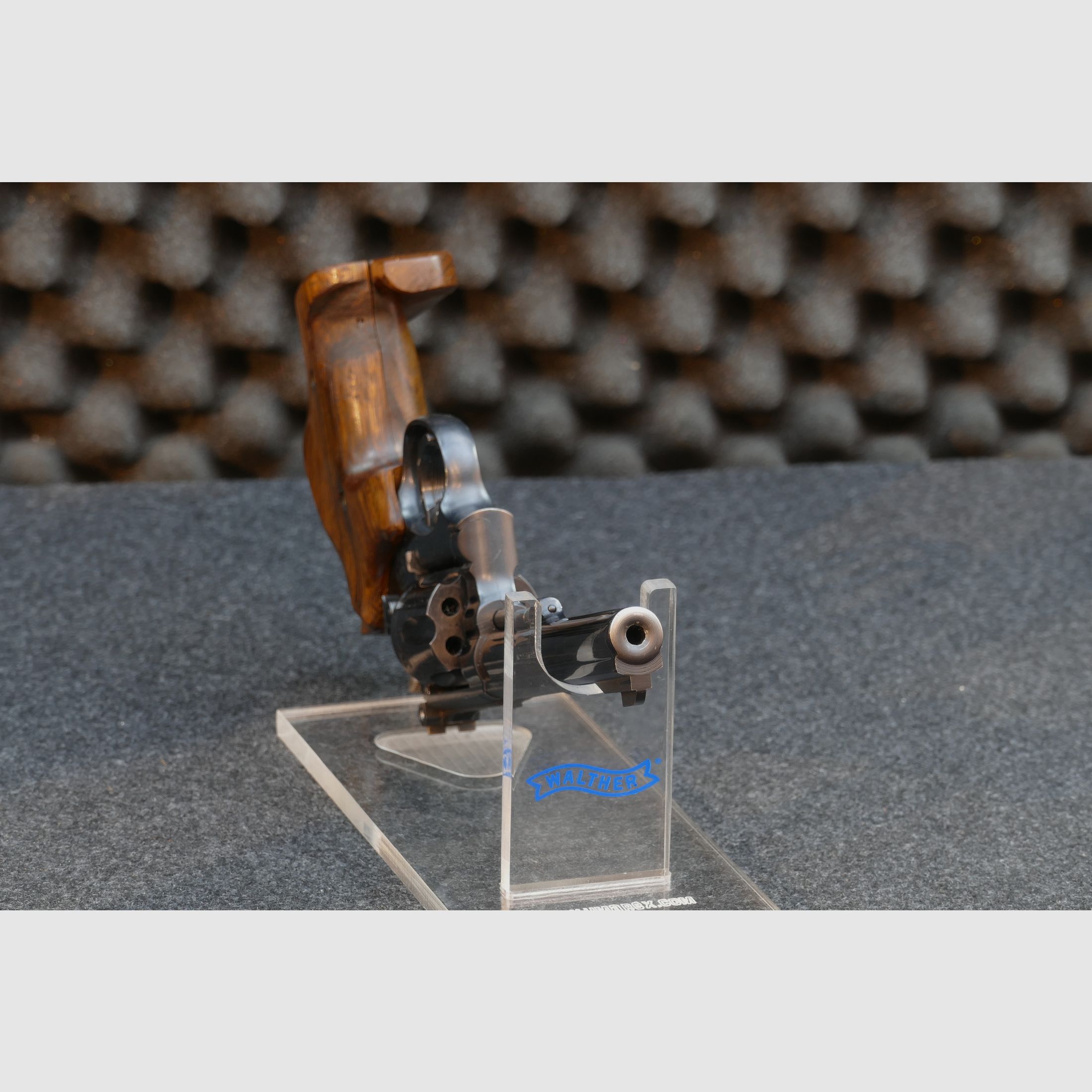 Smith & Wesson Modell 17-5 — 6" (152 mm) • .22 LR