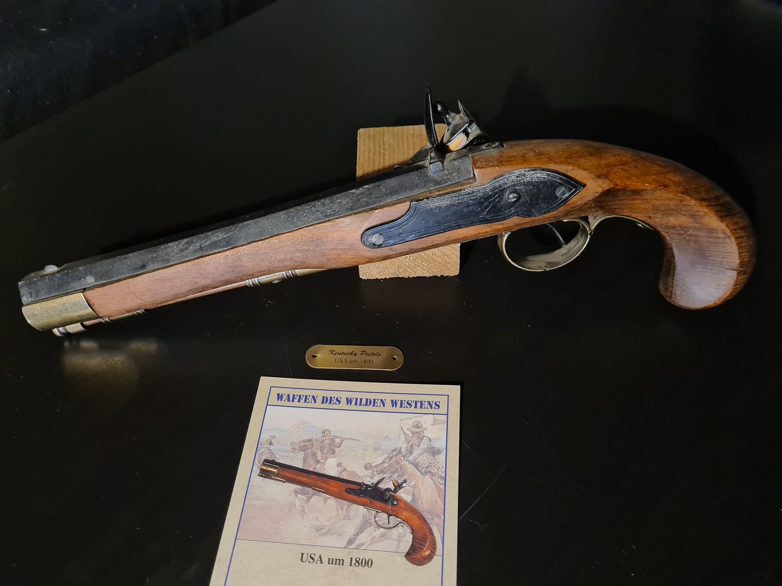 Pistolet Kentucky Dekowaffe