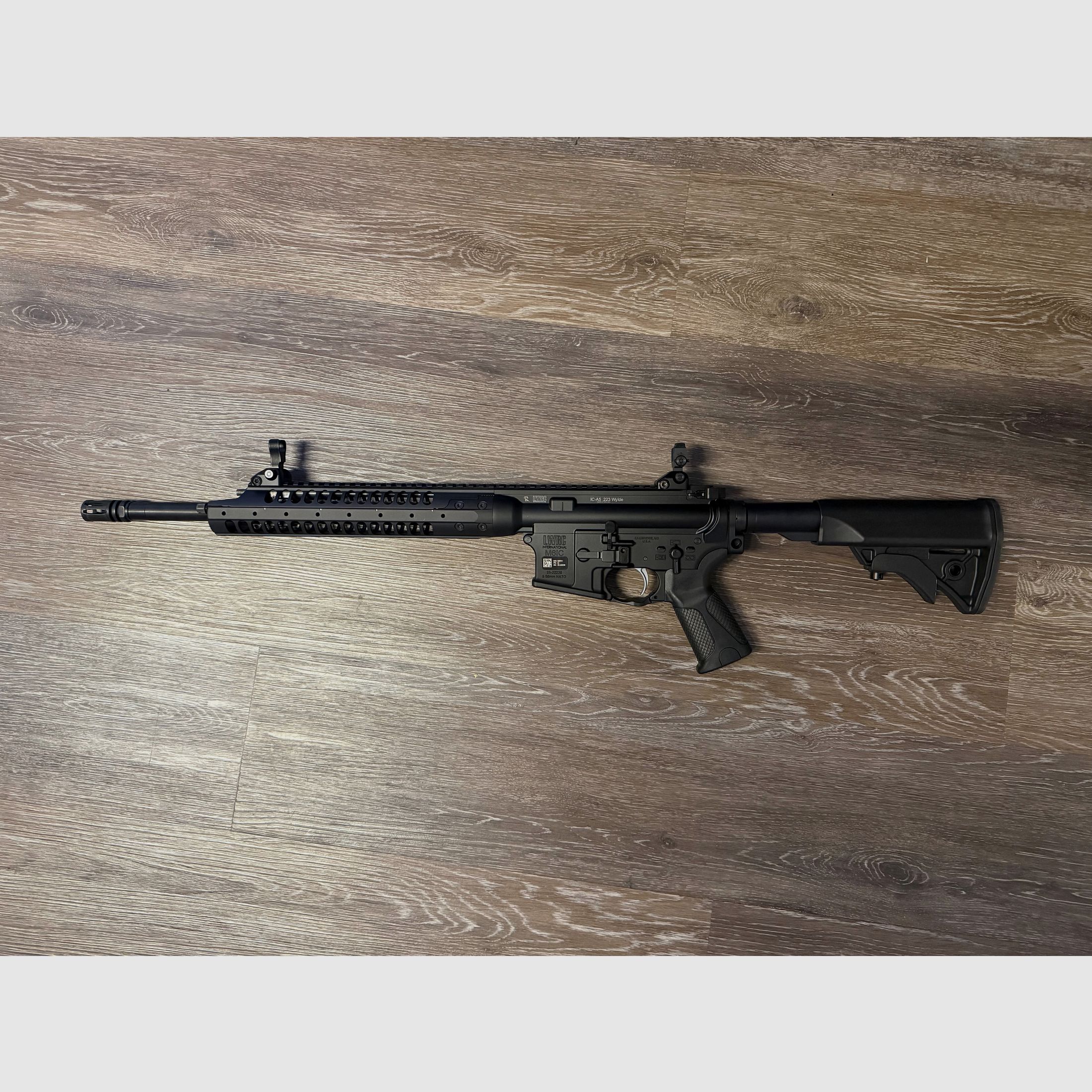 AR15 von LWRC Modell M6 IC A5