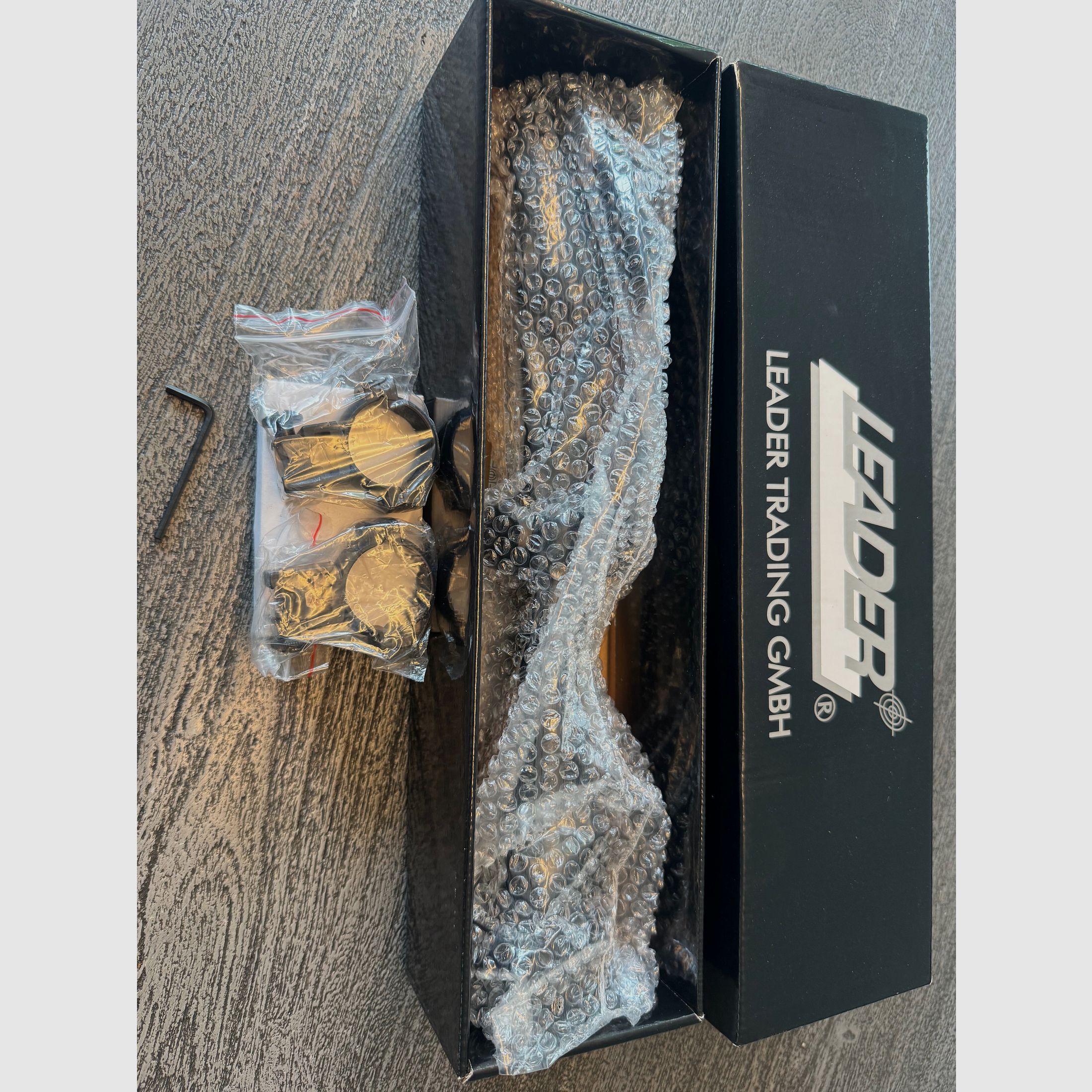 Leader Huntersman 1,5-6x42E mit beleuchtetem Duplex Absehen