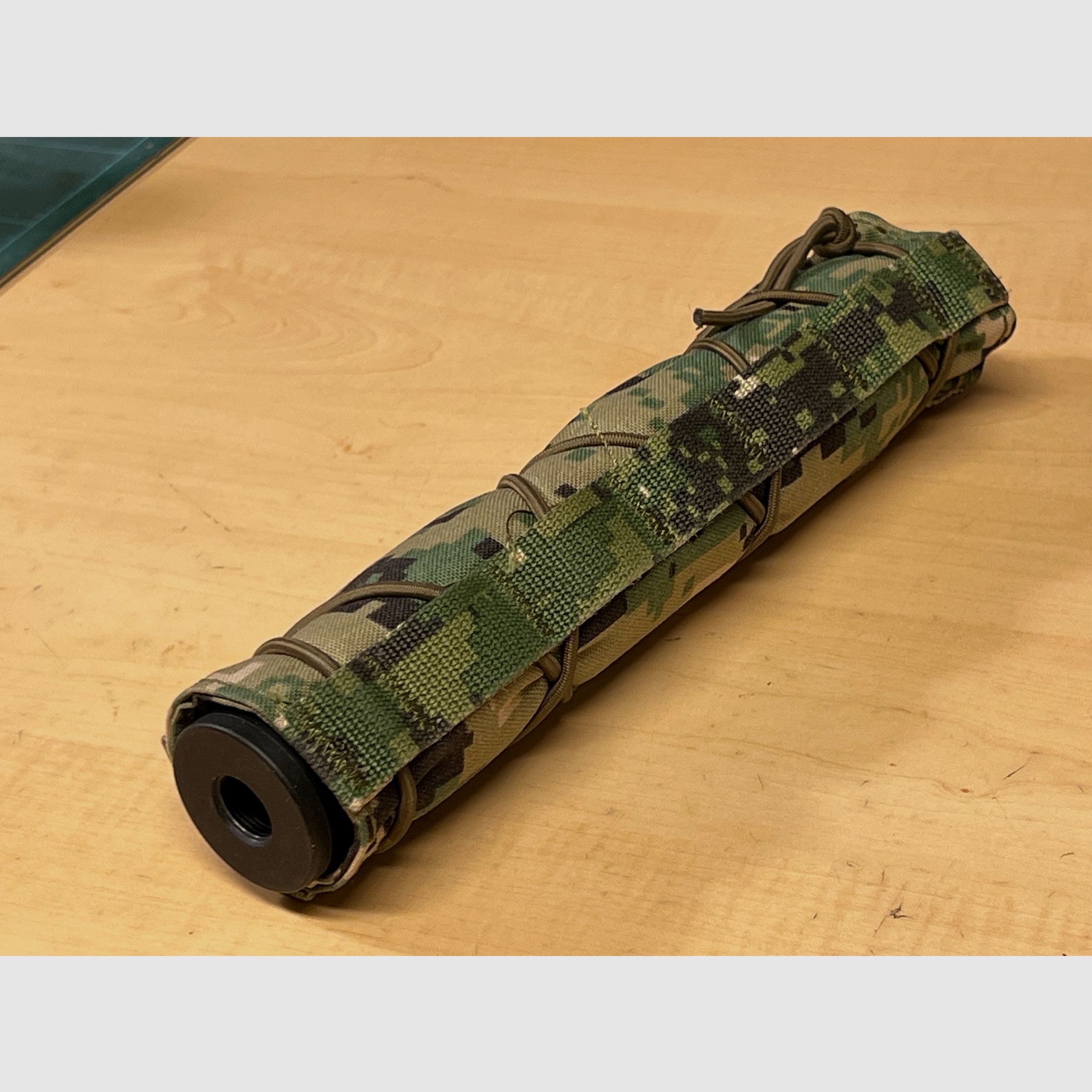 Silencer cover in AOR 2 by Emersongear