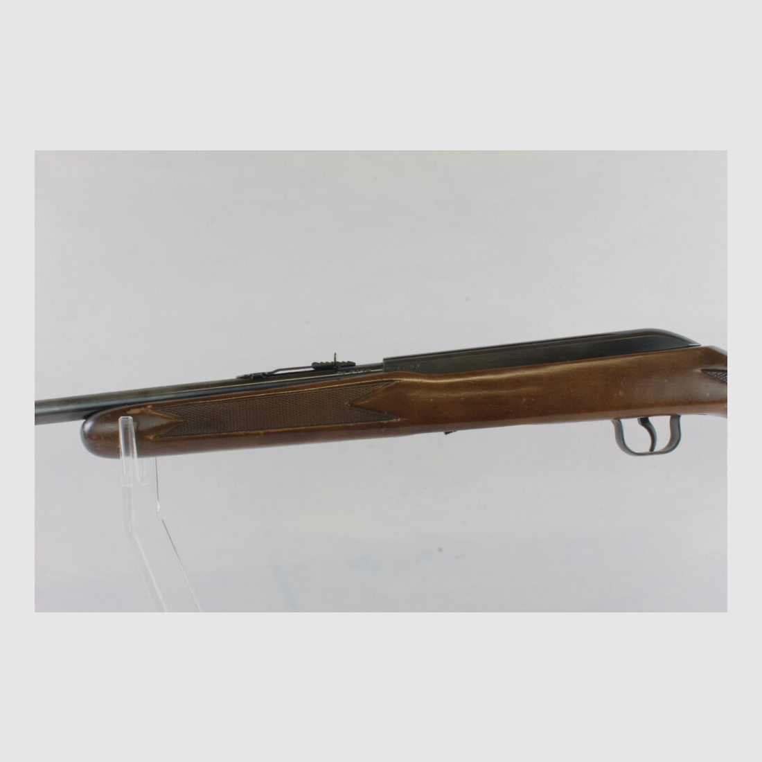 Lakefield 64B - Rifle semiautomático