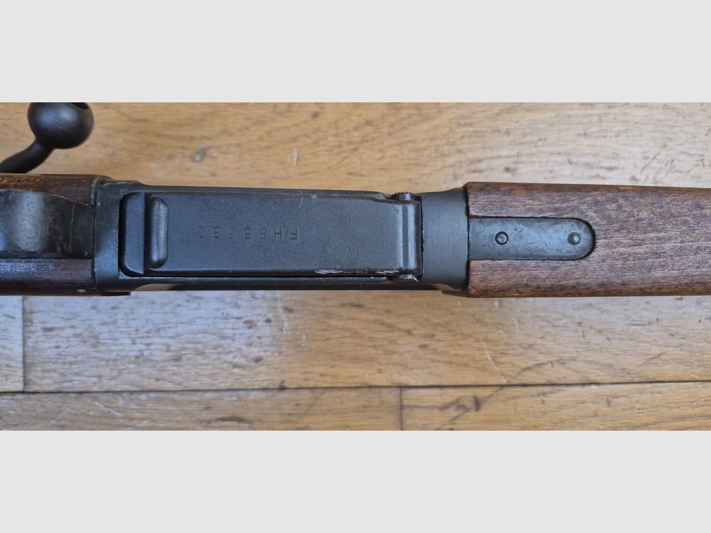 Transitoire Mas 36 mit Visierung des Mas 36-51 - Mono-Nummer Holz, Magazin, Gehäuse, Lauf – Stille Kammer – Originalkaliber 7.5 MAS – Mechanik und Holz in TBE – Wunderschöner Lauf – Waffe aus dem Jahr 1954 – Höchstwahrscheinlich Mas 36 LG 48 umgebaut auf Standard 36-51 – Interessante und wenig verbreitete Variante! – TBE+, Bild 11 von 28