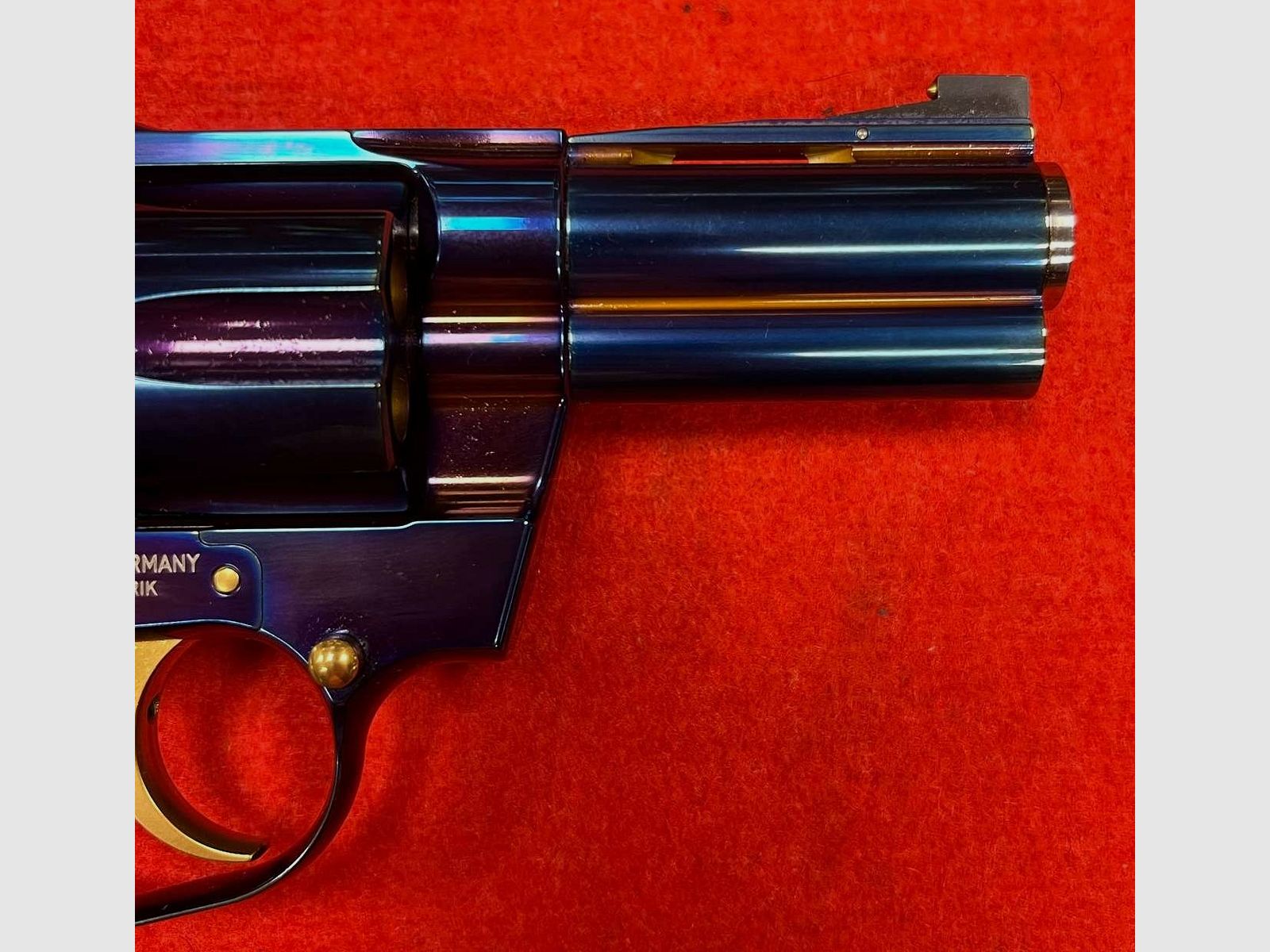Korth Revolver Classic Glossy Blue Plasma 3″ Kal.357 Magnum, afbeelding 13 van 16