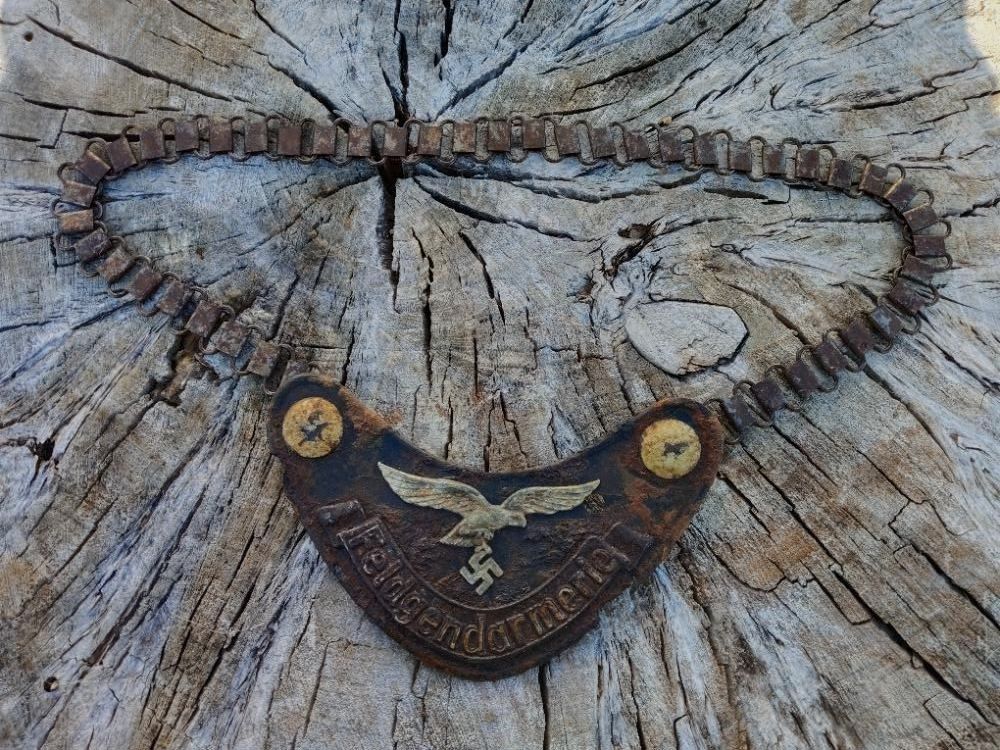 Originele gorget Feldgendarmerie Luftwaffe uit Wk2