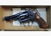 Revolver .38 special Smith & Wesson 3 inch model 36 in original box 36