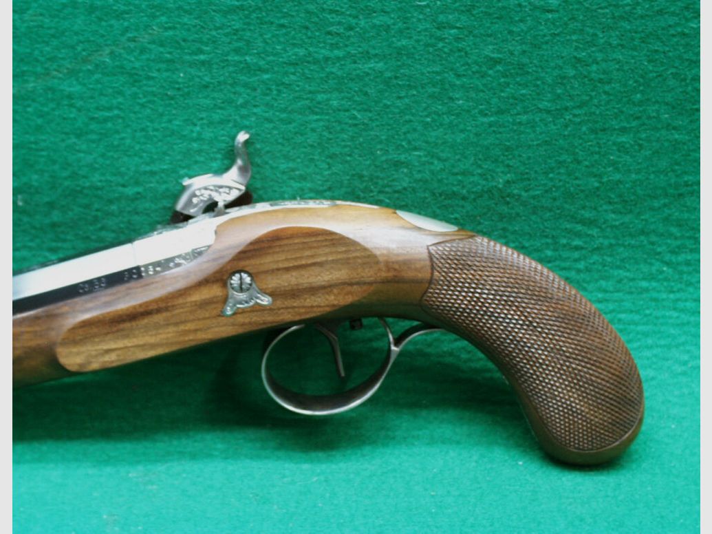 Artax	 Mortimer Pistole, Mod. Venice Kal.36 Perk., graviert