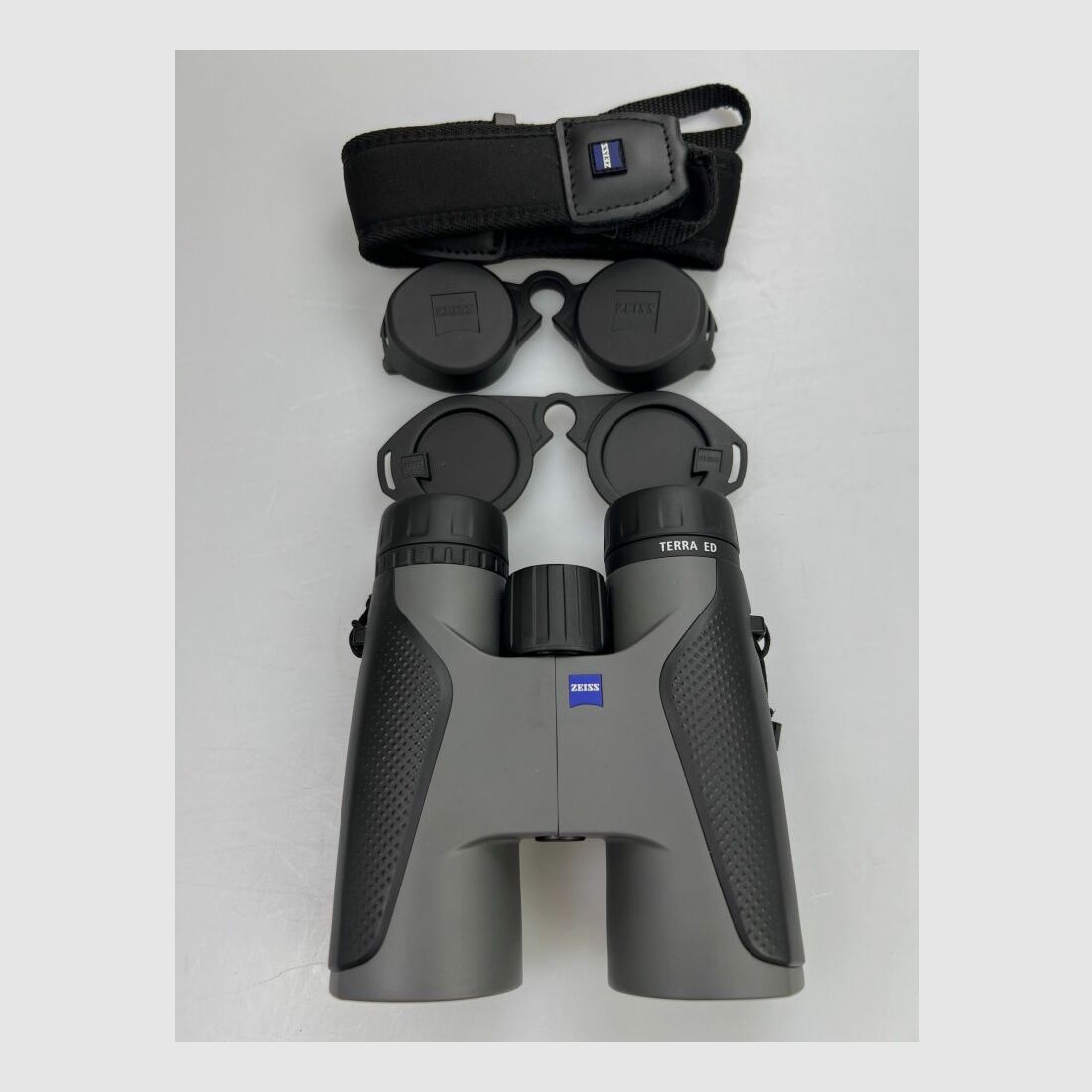 ZEISS Terra ED 10x42 grau