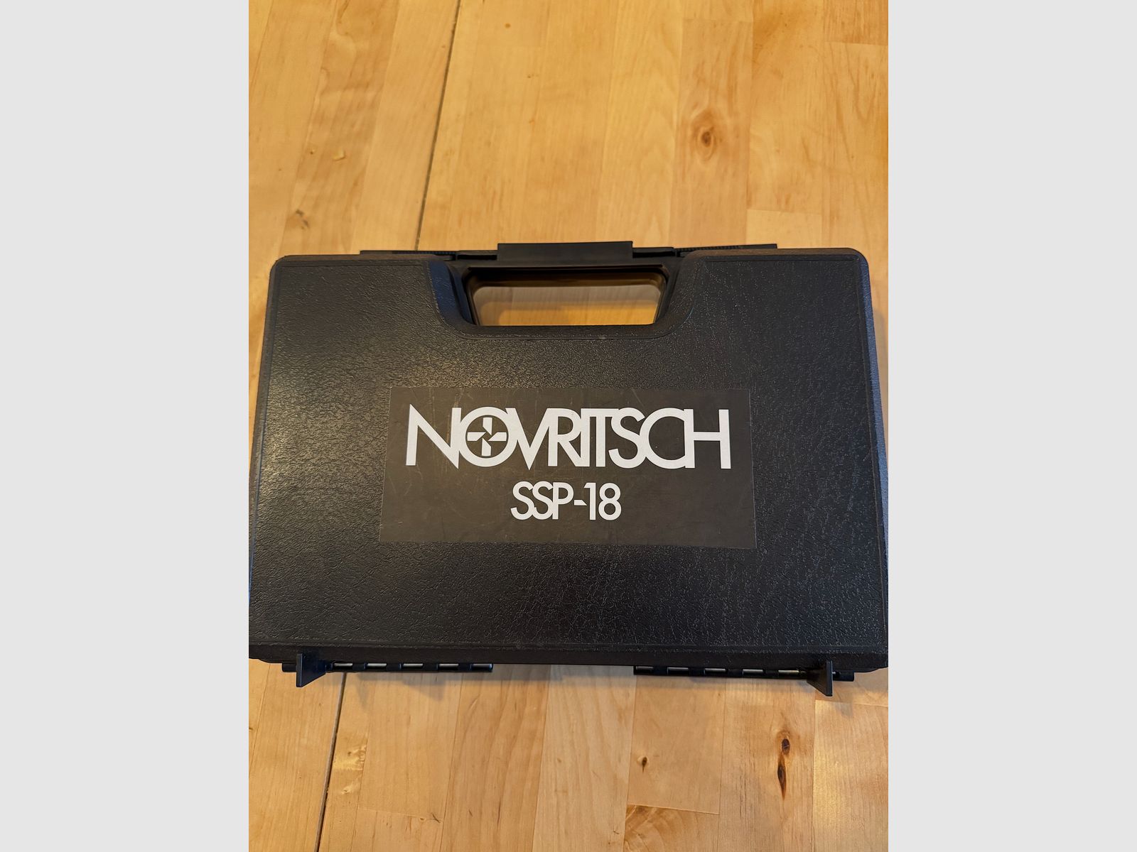 Novritsch SSP18 GBB Grün + Zubehör