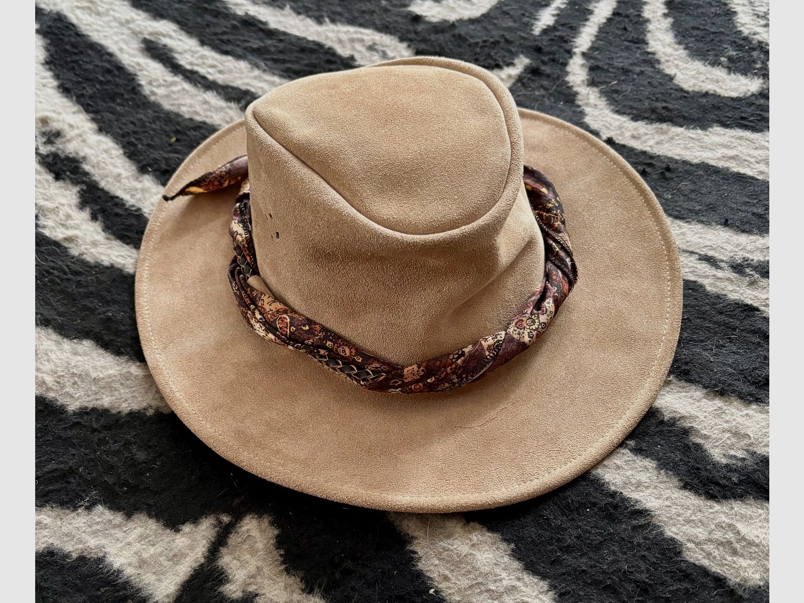 SAFARI Hut aus echt Leder mit dem typischen Safari Hutband !       Made in Australia 
