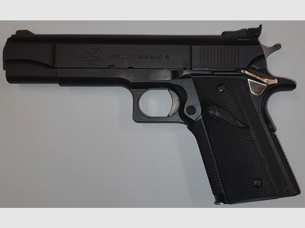 L.A.R. Manufacturing Inc. Pistola semiautomatica LAR GRIZZLY WIN MAG MARK I in calibro .45WinMag.