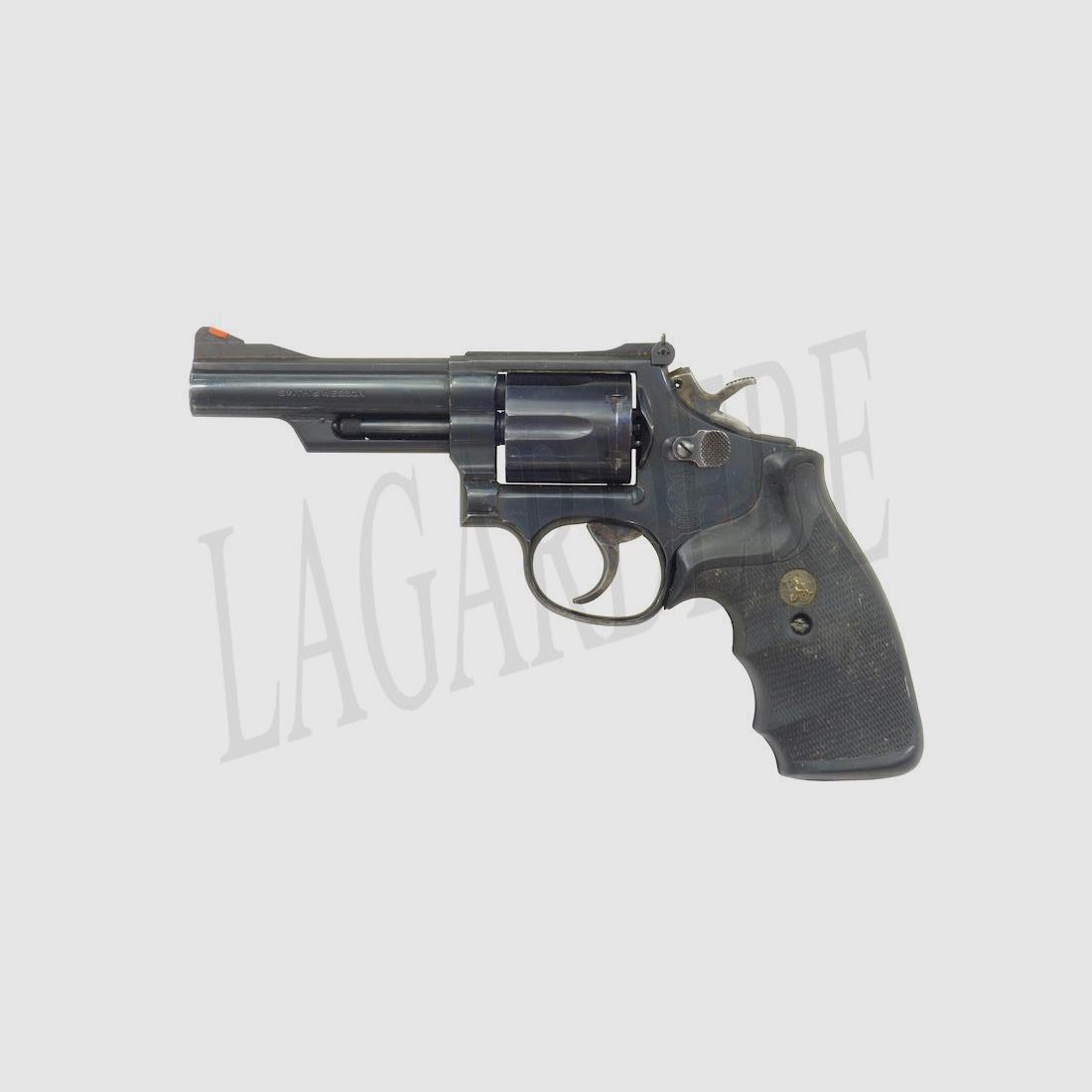 SMITH & WESSON 19 4&Prime;(REVOLVER)