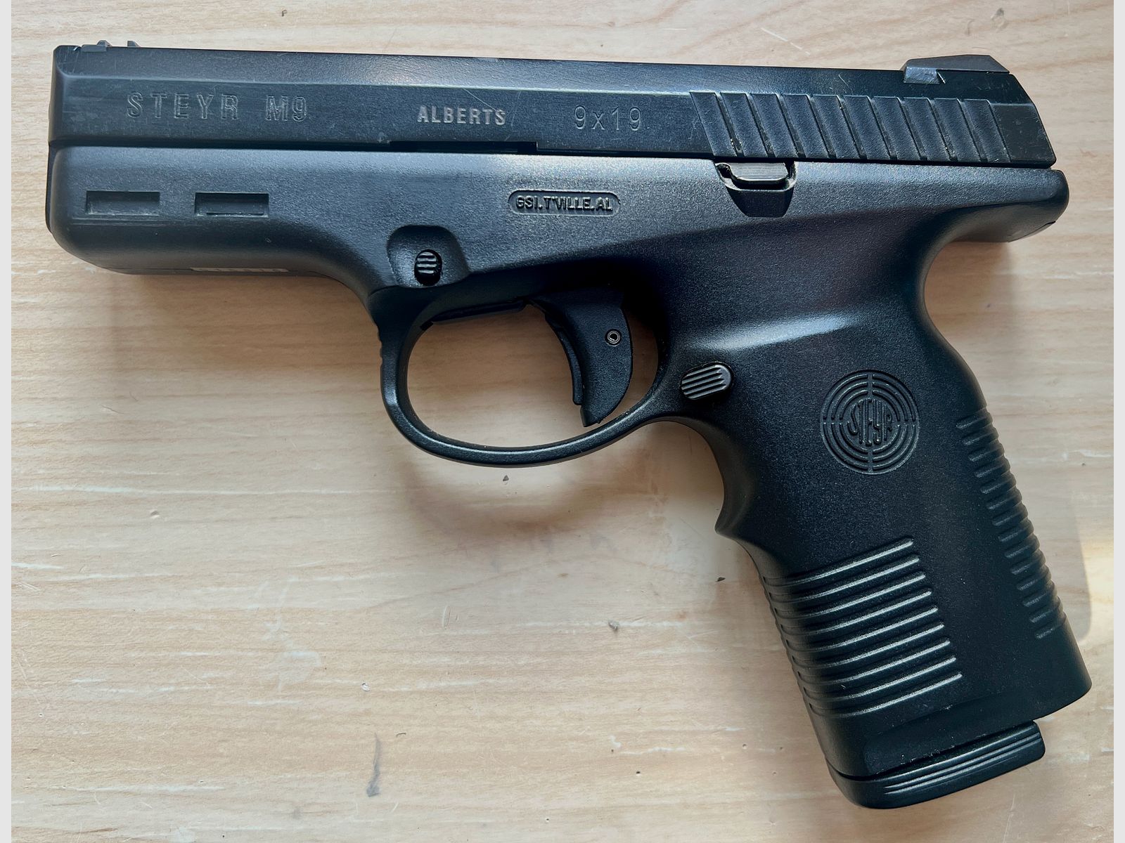 Steyr M9 mit verbesserter Visierung !!! 9mm Luger – Dienstpistole – Alternative zu Glock, HK, SIG, CZ, Walther, Bild 1 von 4