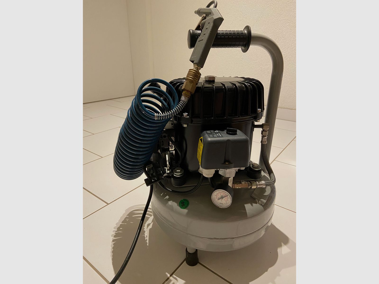 Schneider Kompressor Silent-Master SEM 50-8-9 W - Flüsterkompressor!