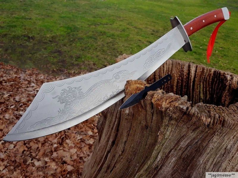 NOUVEAU Couteau de brousse chinois en forme de dragon, tranchant et la lame est double face avec un motif de dragon gravé