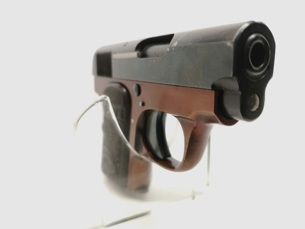 Unique Model 10