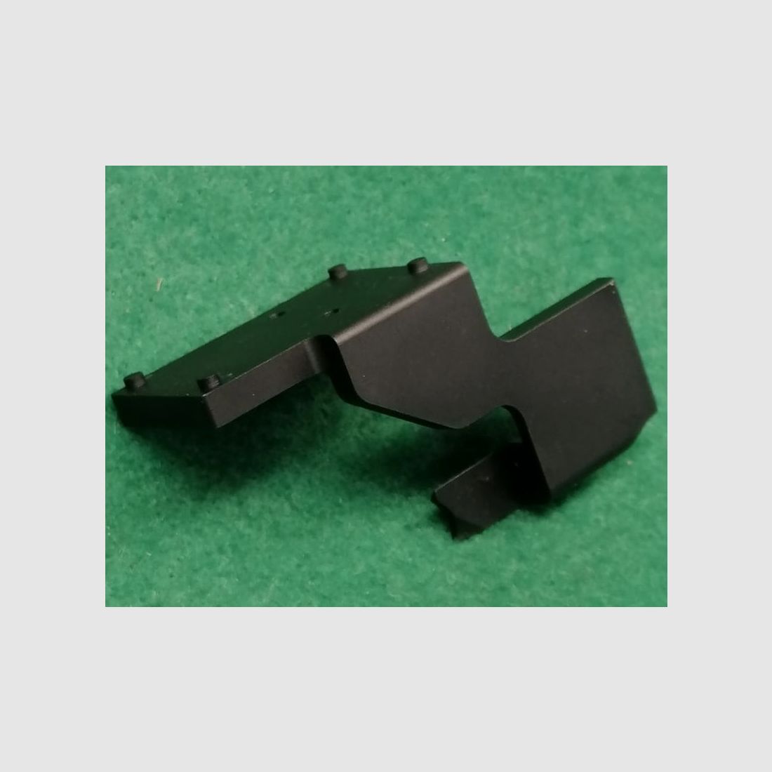 Red dot mounting for Luger 08 and similar models