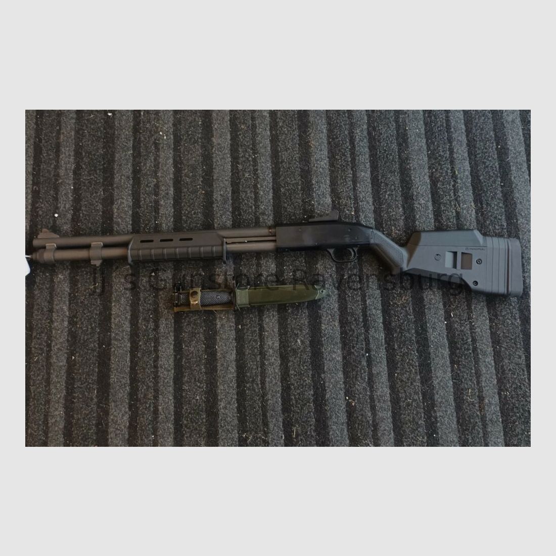 Mossberg 500 Magpul 12/76
