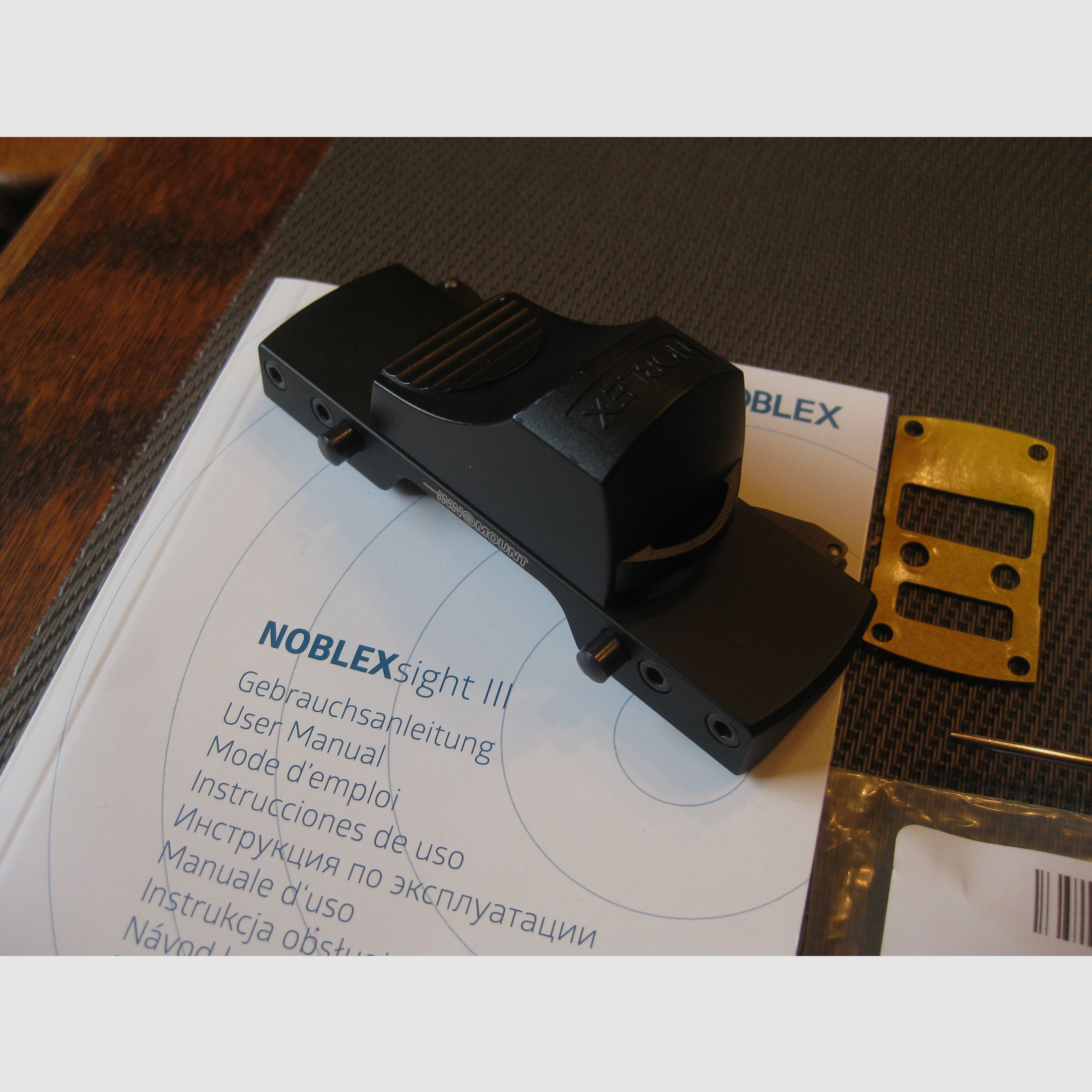 NOBLEX DOCTER Sight III 3.5 MOA auf Innomount-Sattelmontage für Blaser oder Sauer 505 , kein ZEISS-DD-GPO-Swarovski-LEICA .