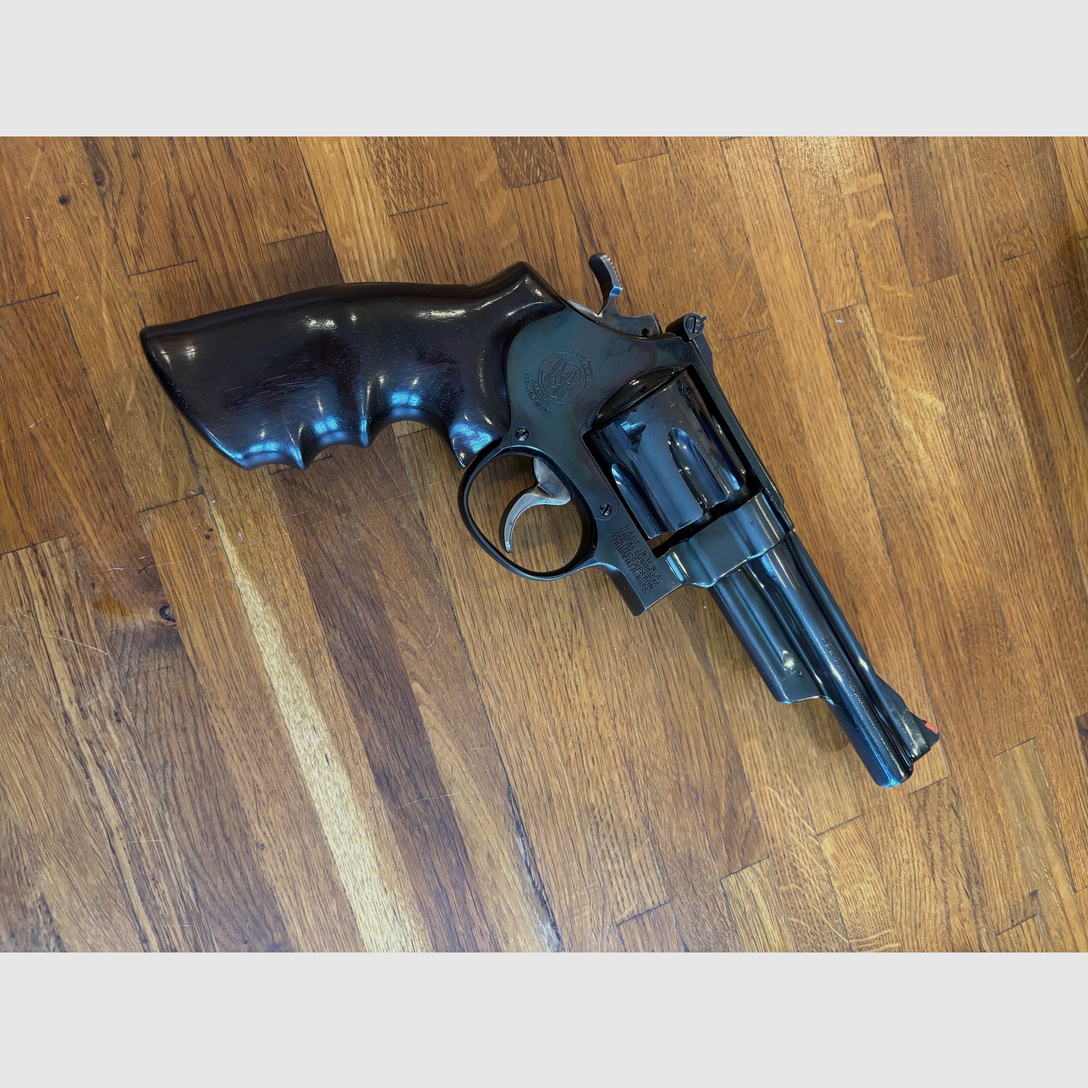 Smith & Wessen Revolver M 27/2