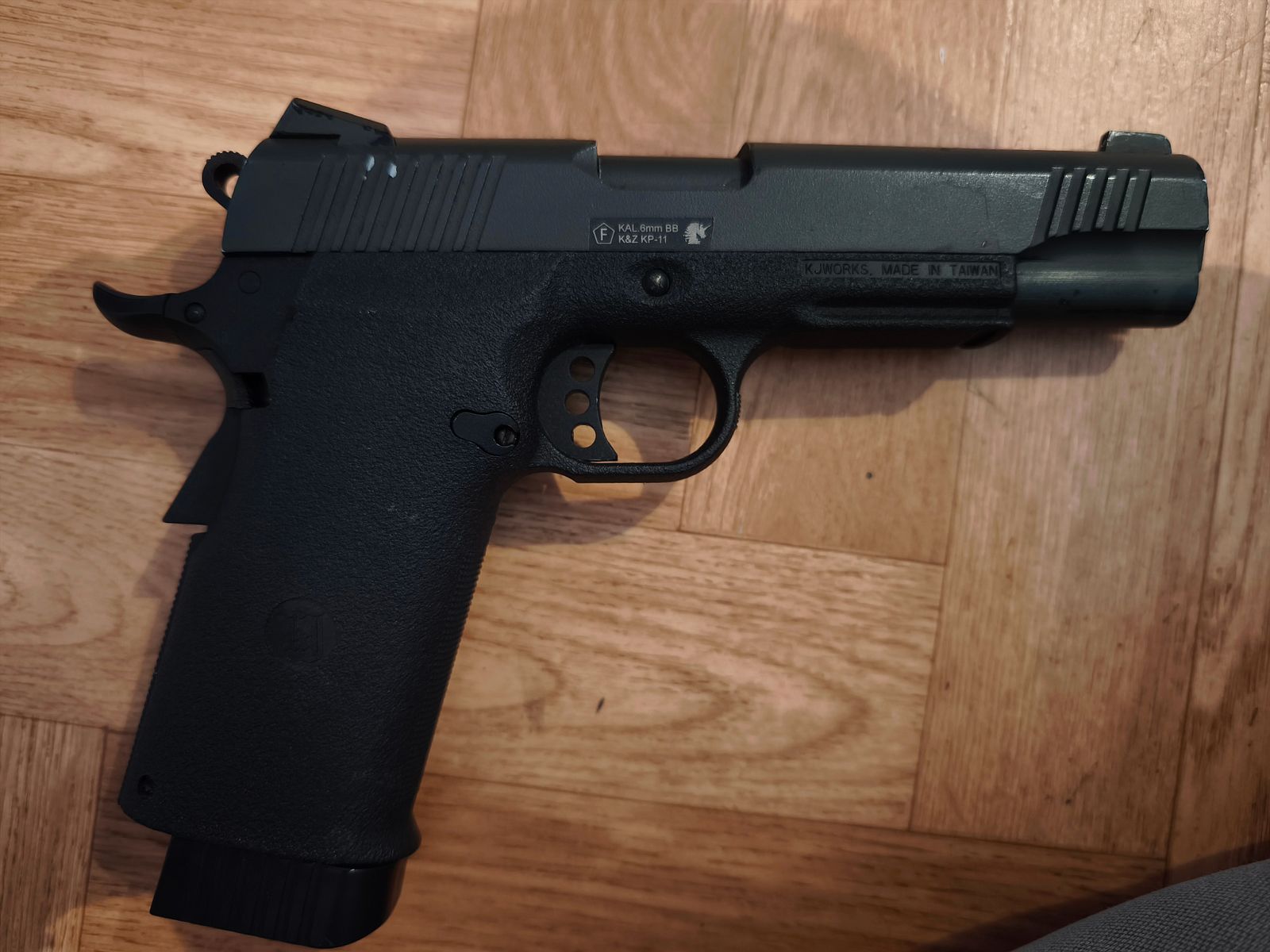 KJW KP11 1911 CO2/Gas BlowBack