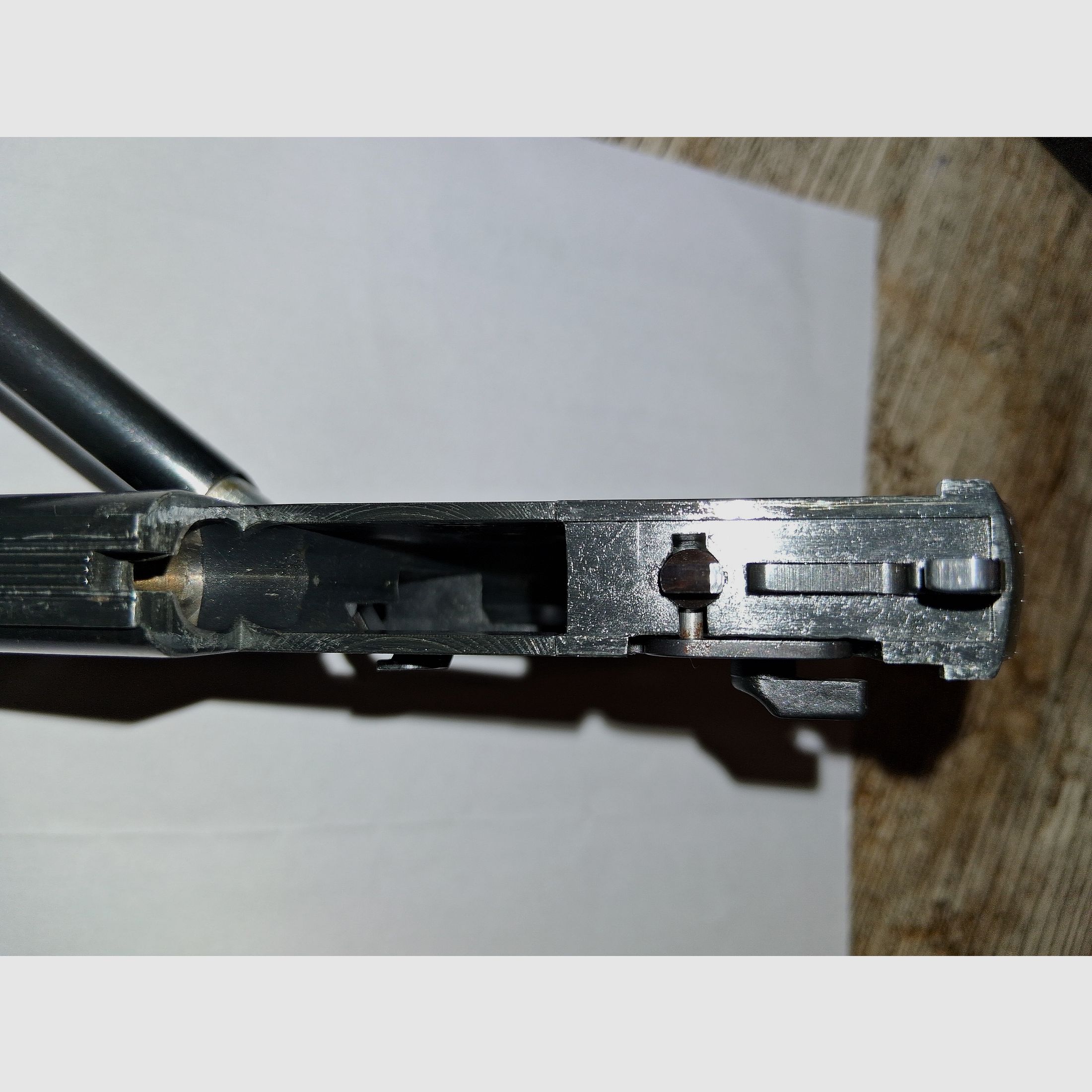 Collectionneurs attention !!! Röhm RG 8 (PTB-154), plaquettes en bois, chargeur de rechange, État TOP, jamais tiré