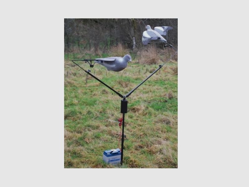 Taubenkarussell mit Aufbewahrungstasche und 2 fliegenden Tauben, Bild 1 von 2