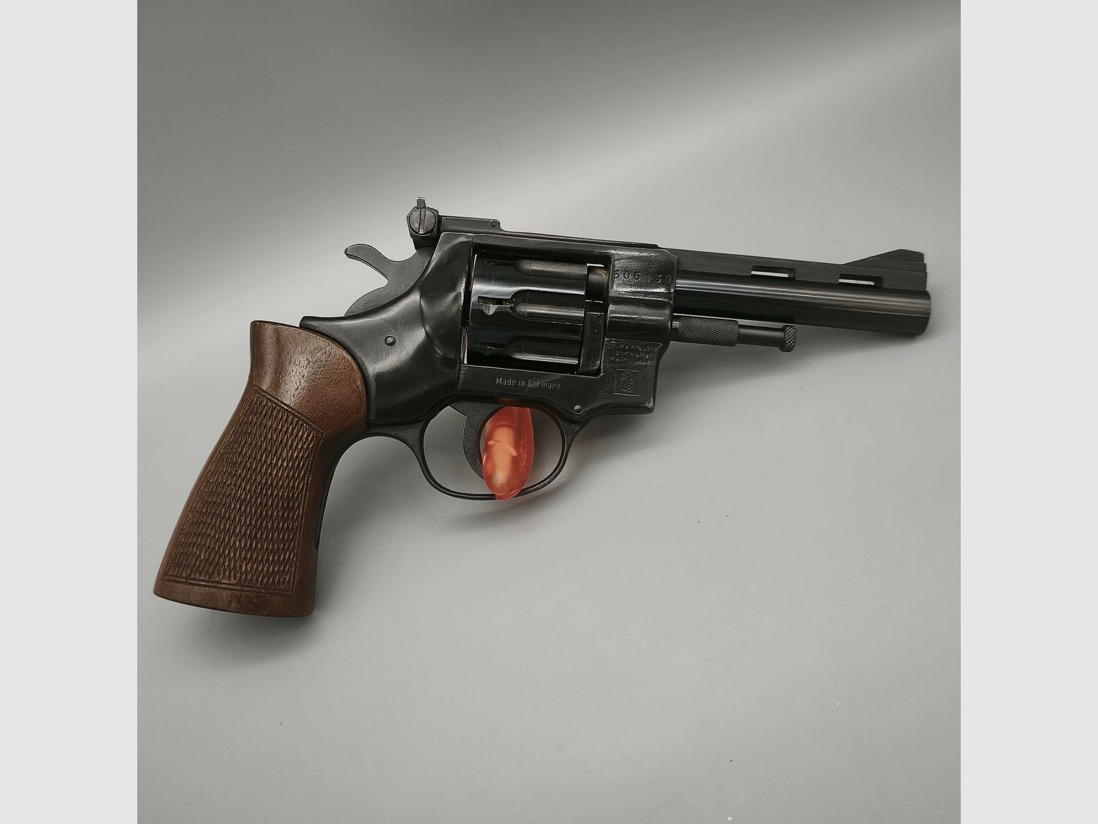 Revolver Weihrauch Arminius HW4 4" 4mm RF Long "Sans besoin" #139 4mmRF Long