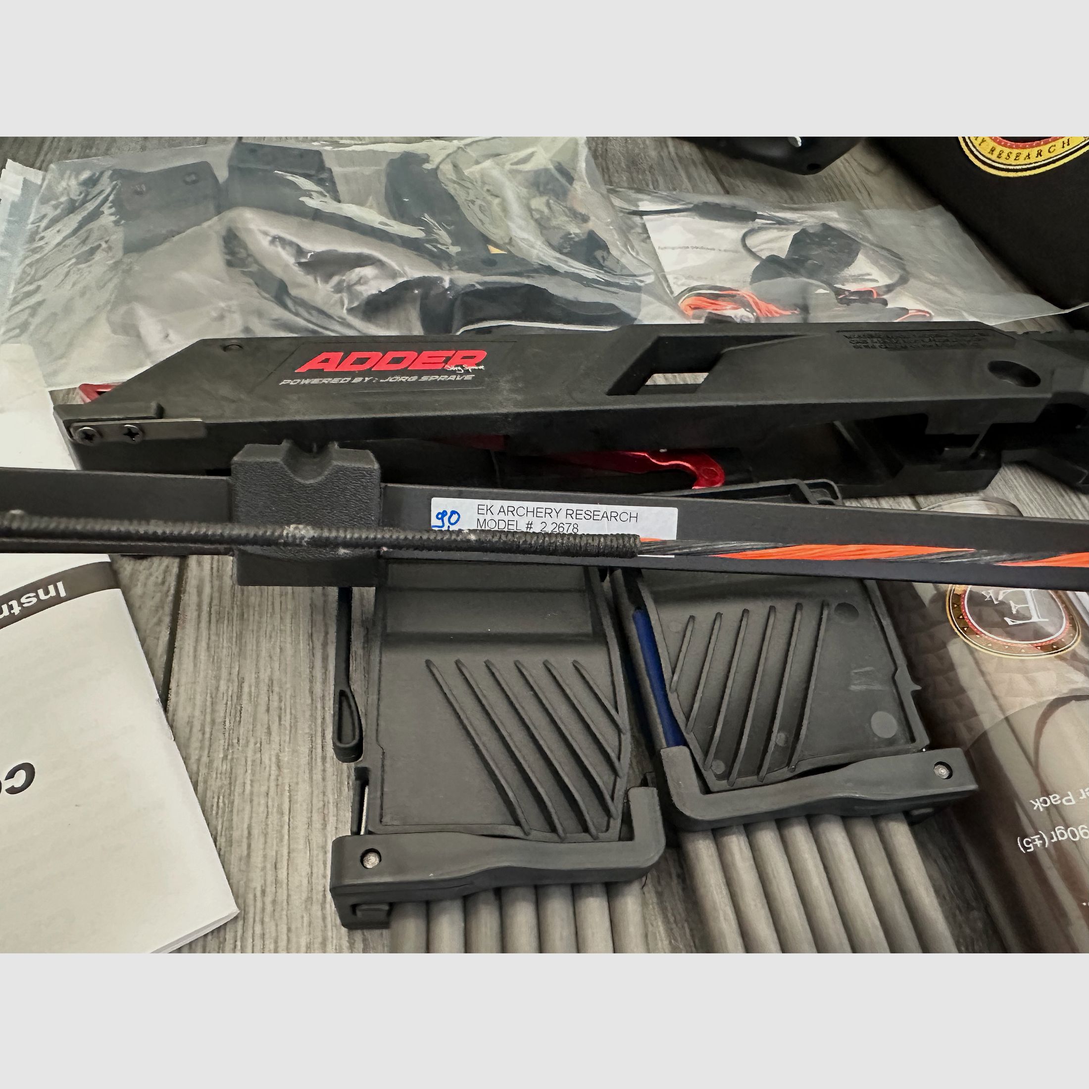 EK Archery Armbrust Adder mit viel Zubehör Cobra systems 