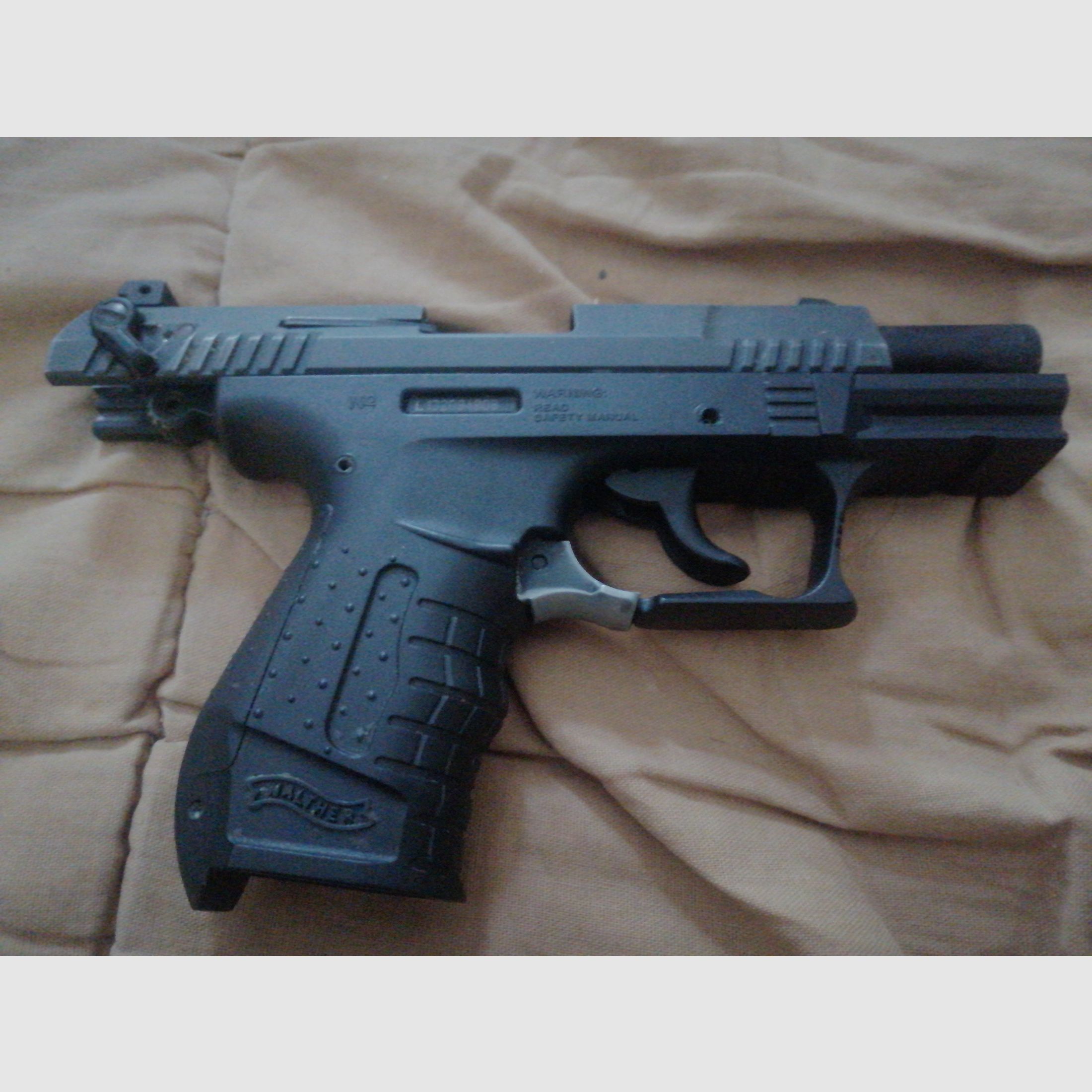 Walter p22