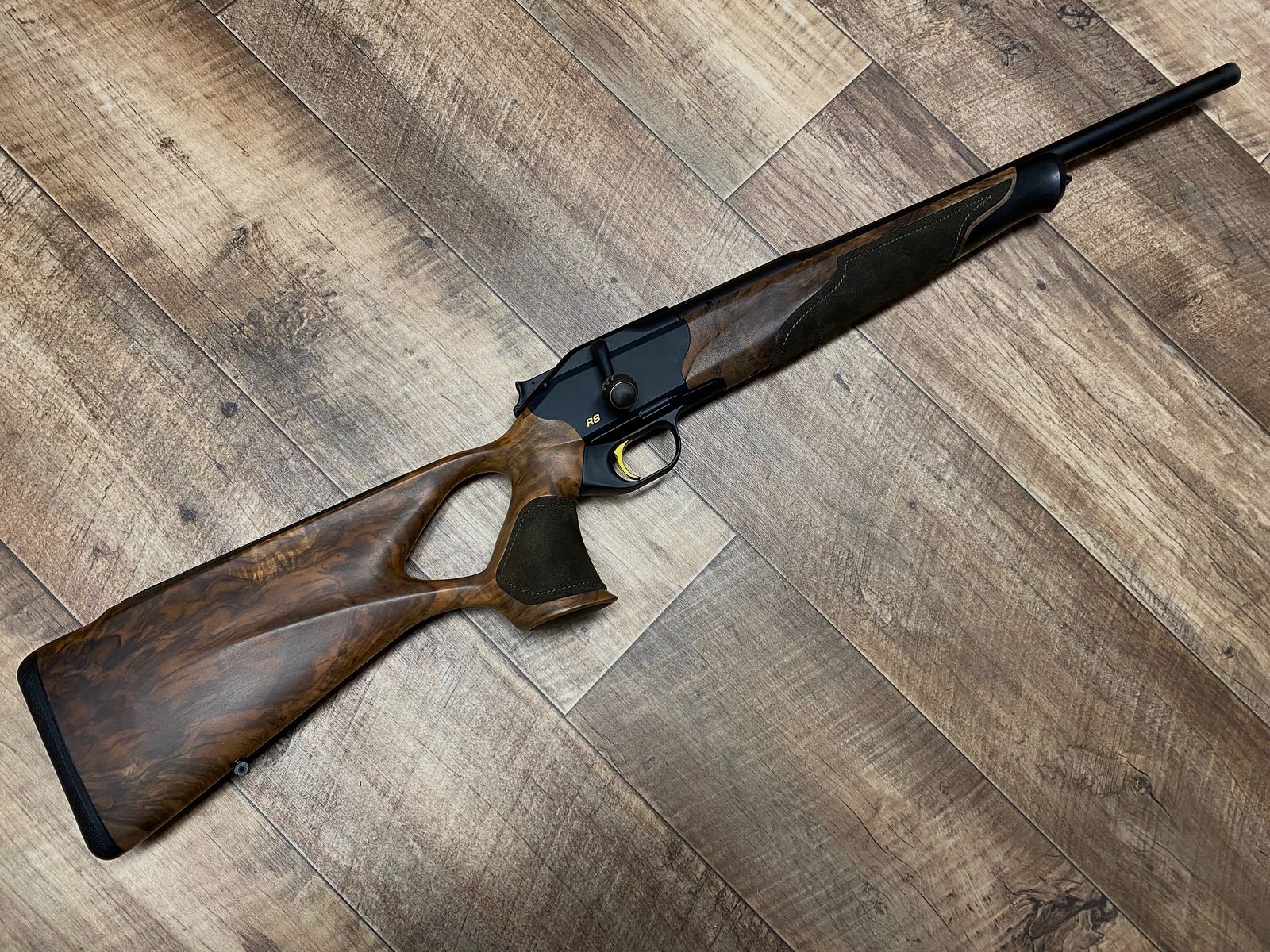 Blaser R8 Success HK 6 mat huilé version spéciale cuir de cerf .308win