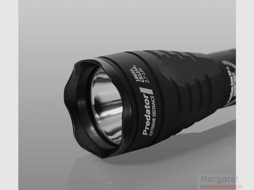 Linterna táctica Armytek Predator, imagen 2 de 16