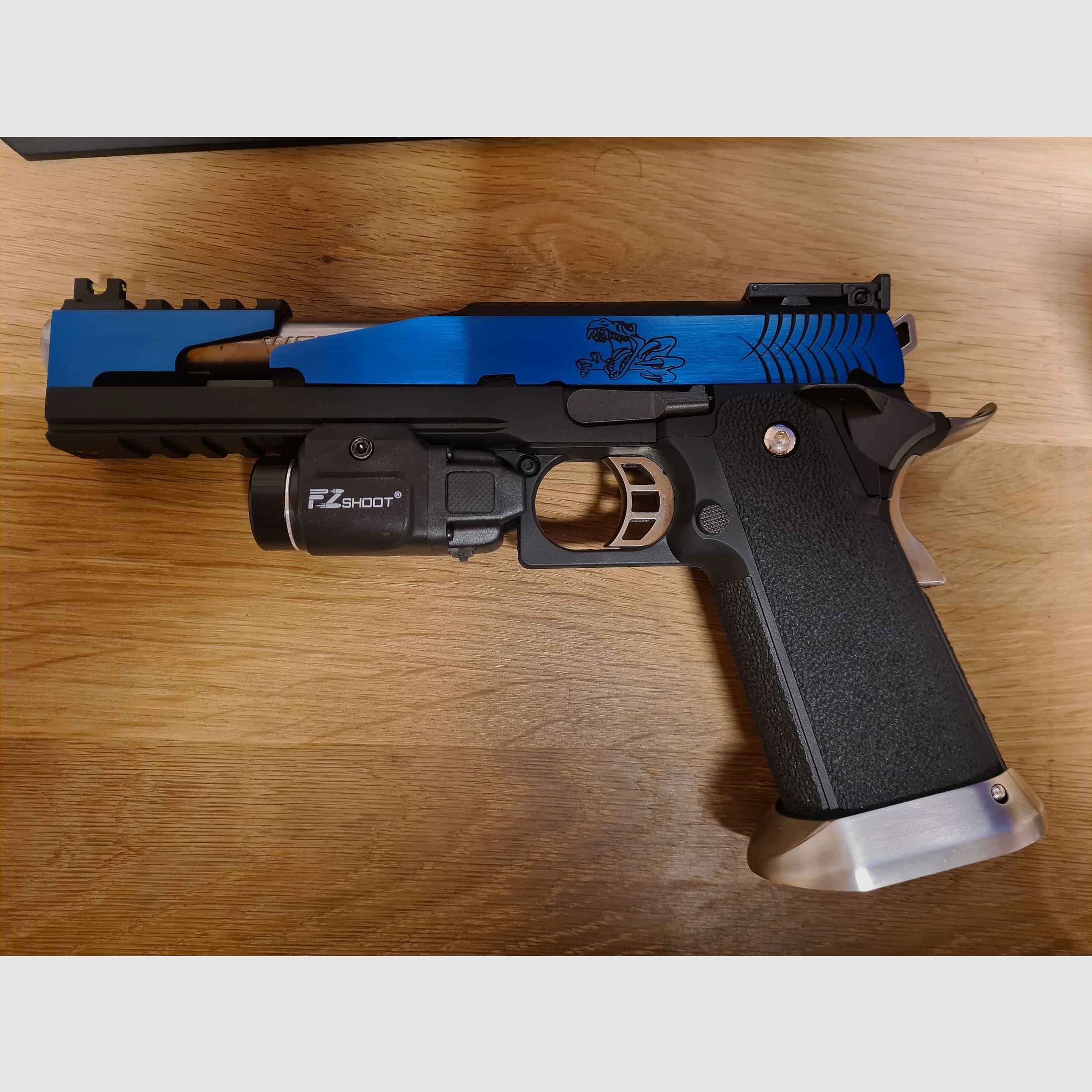 WE Hi-Capa 6 T-Rex Customs Blau GBB
