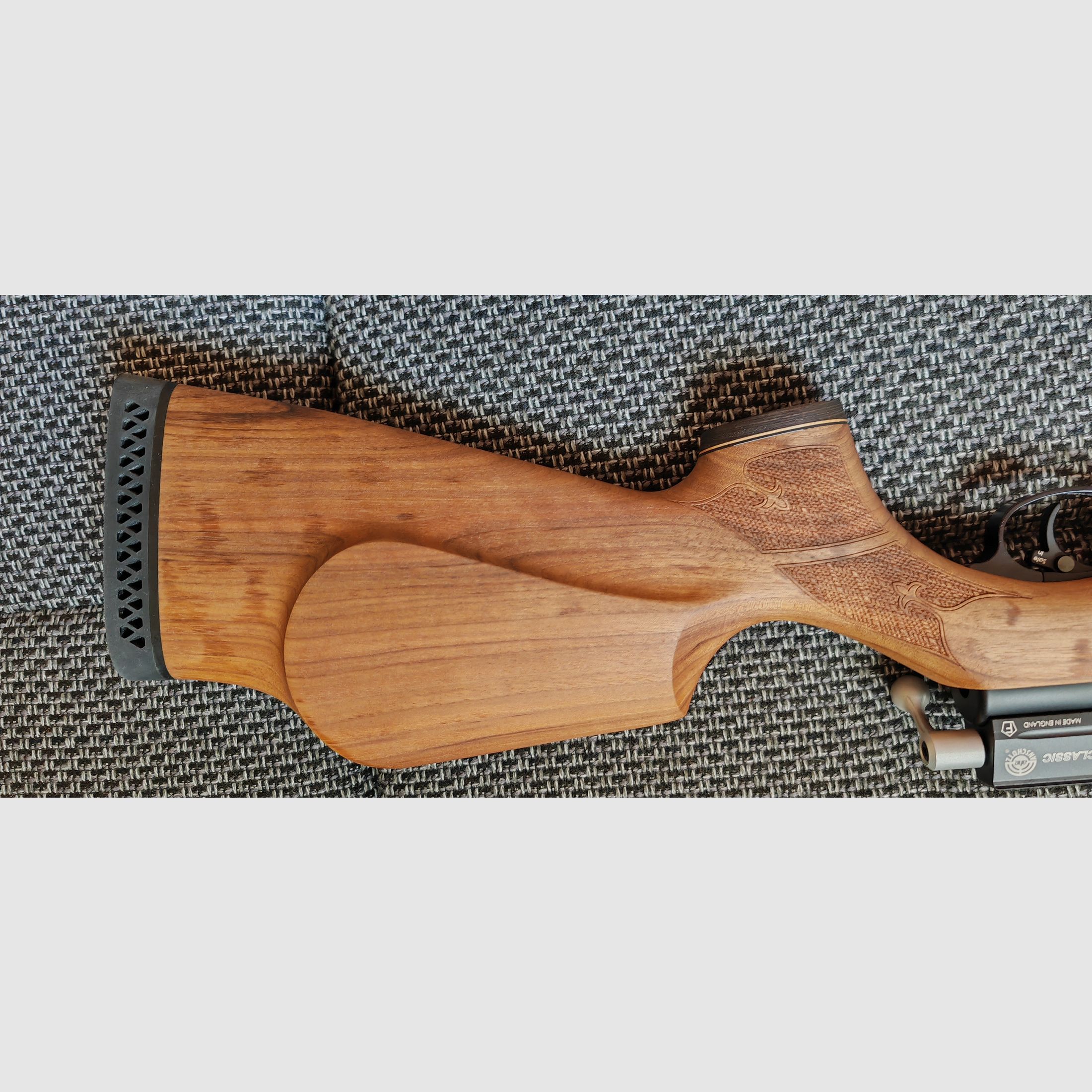 Air Arms S400 Walnuss 4,5mm, rechts, wie Neu