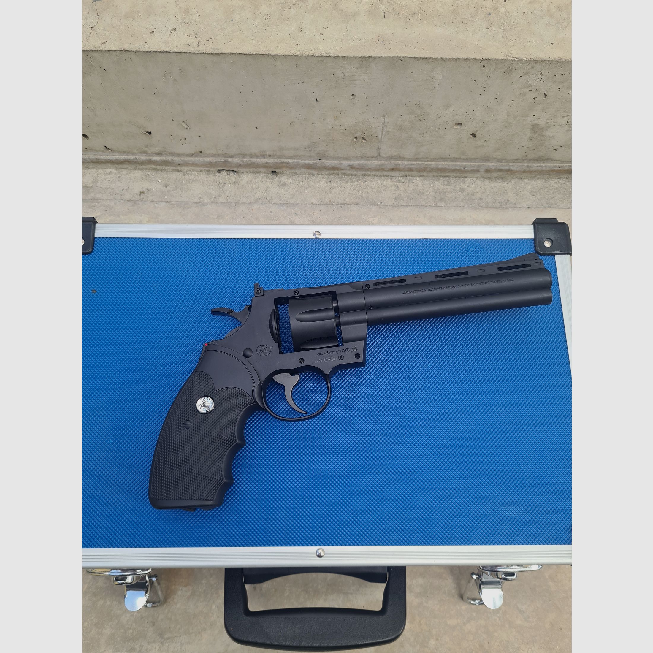 COLT Phyton 6 Magnum 357