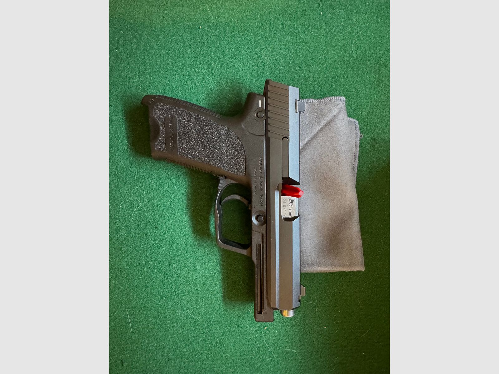 Heckler & Koch USP 9mm Luger (HK, H&K)