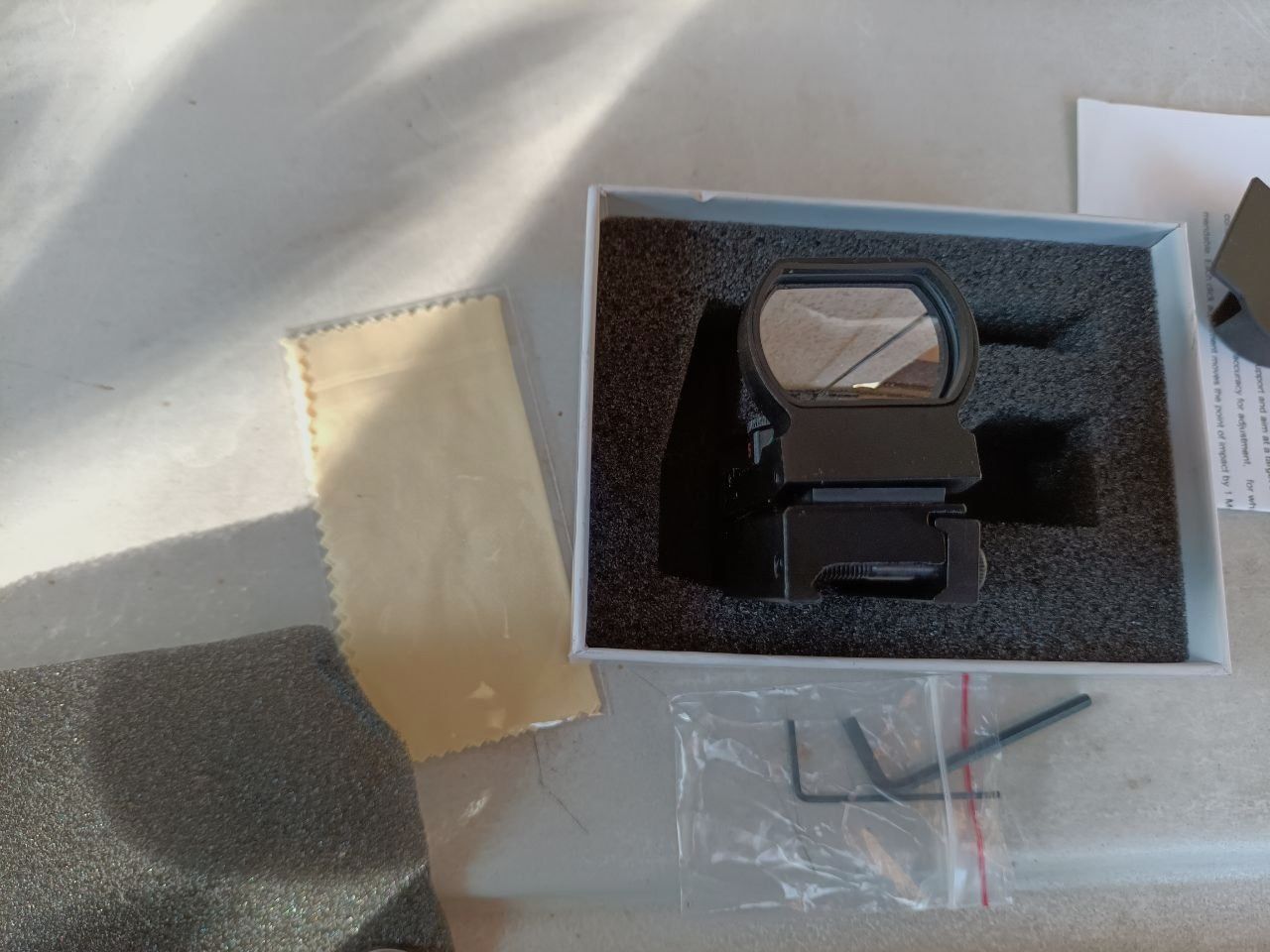 Celownik Ares Arms Red Green Dot