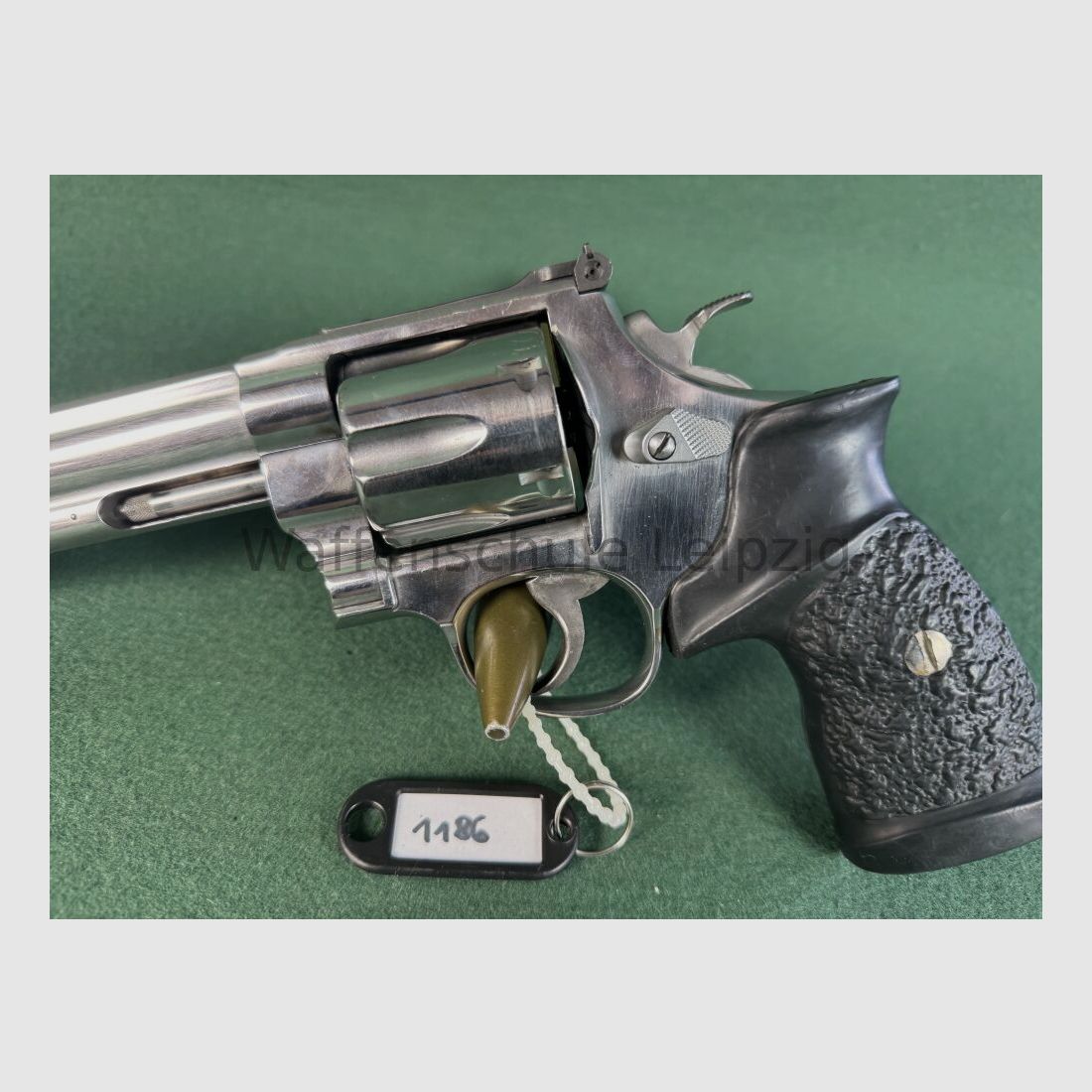 Smith & Wesson 629-5 Classic