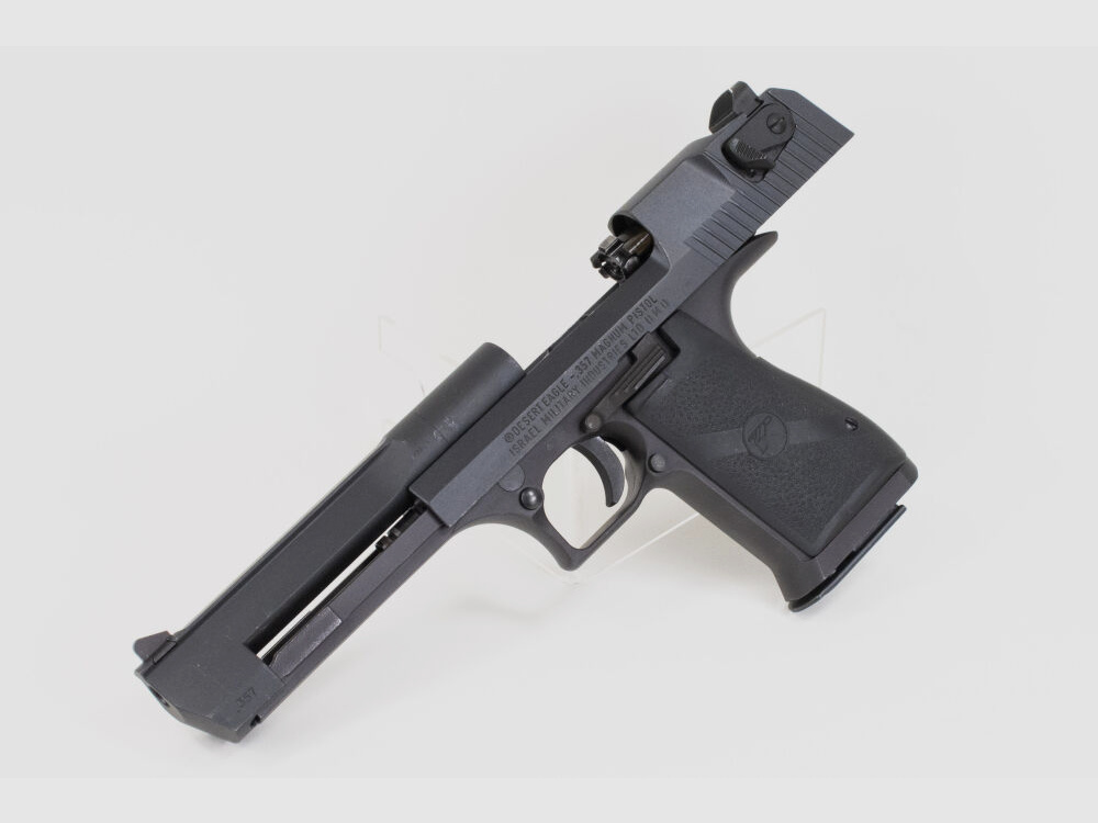 IMI Magnum Research Desert Eagle Mk VII Israel Manufacturing with Accessories