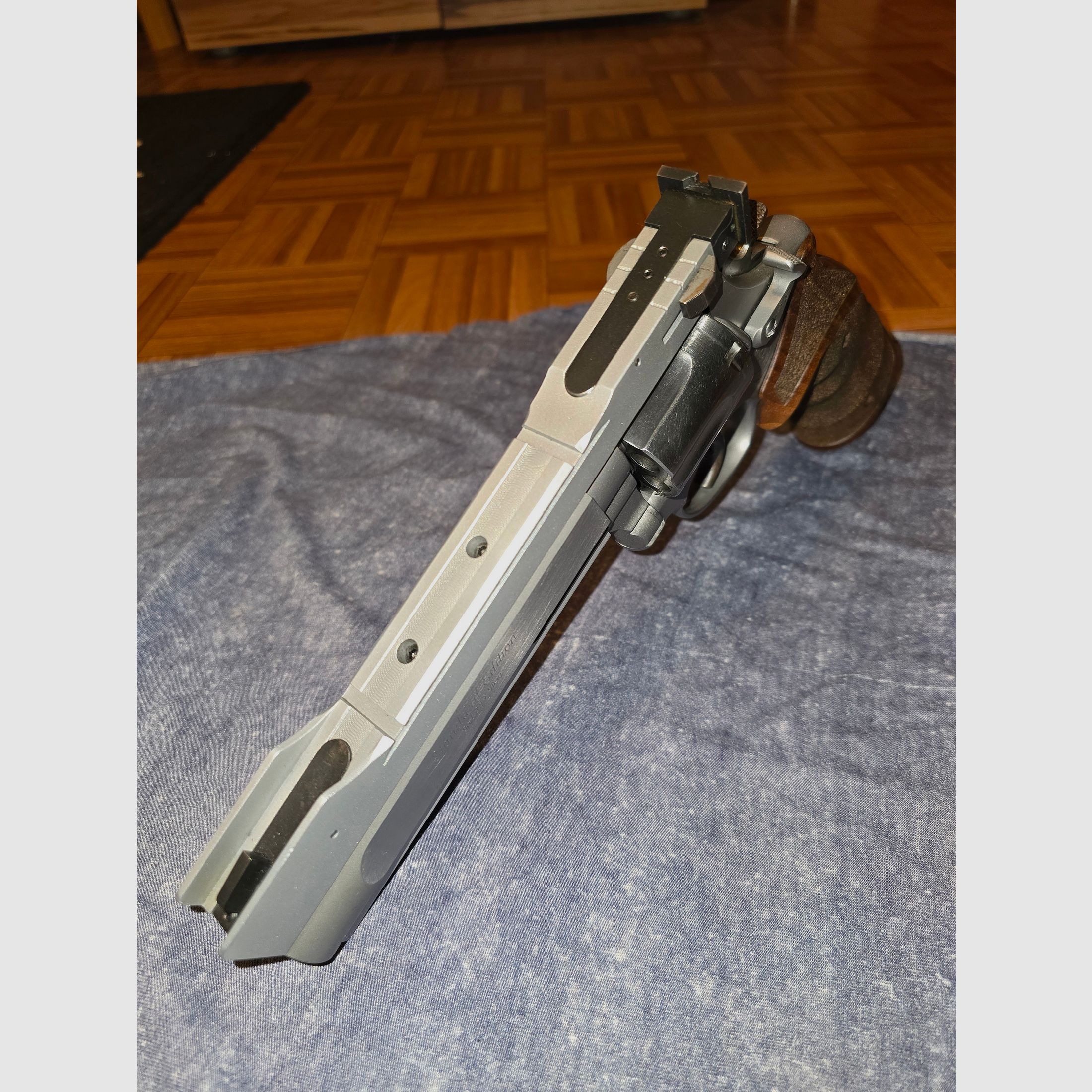 Smith & Wesson 686 mod.4 Target Champion ombouw, 357Mag/38Special 1650€ VHB