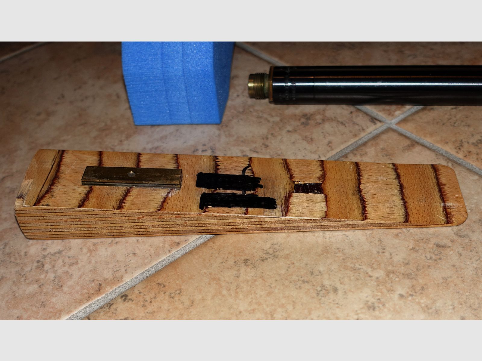 Matchgewehr Feinwerkbau Mod. C60 + 2x Kartusche + Fülladapter