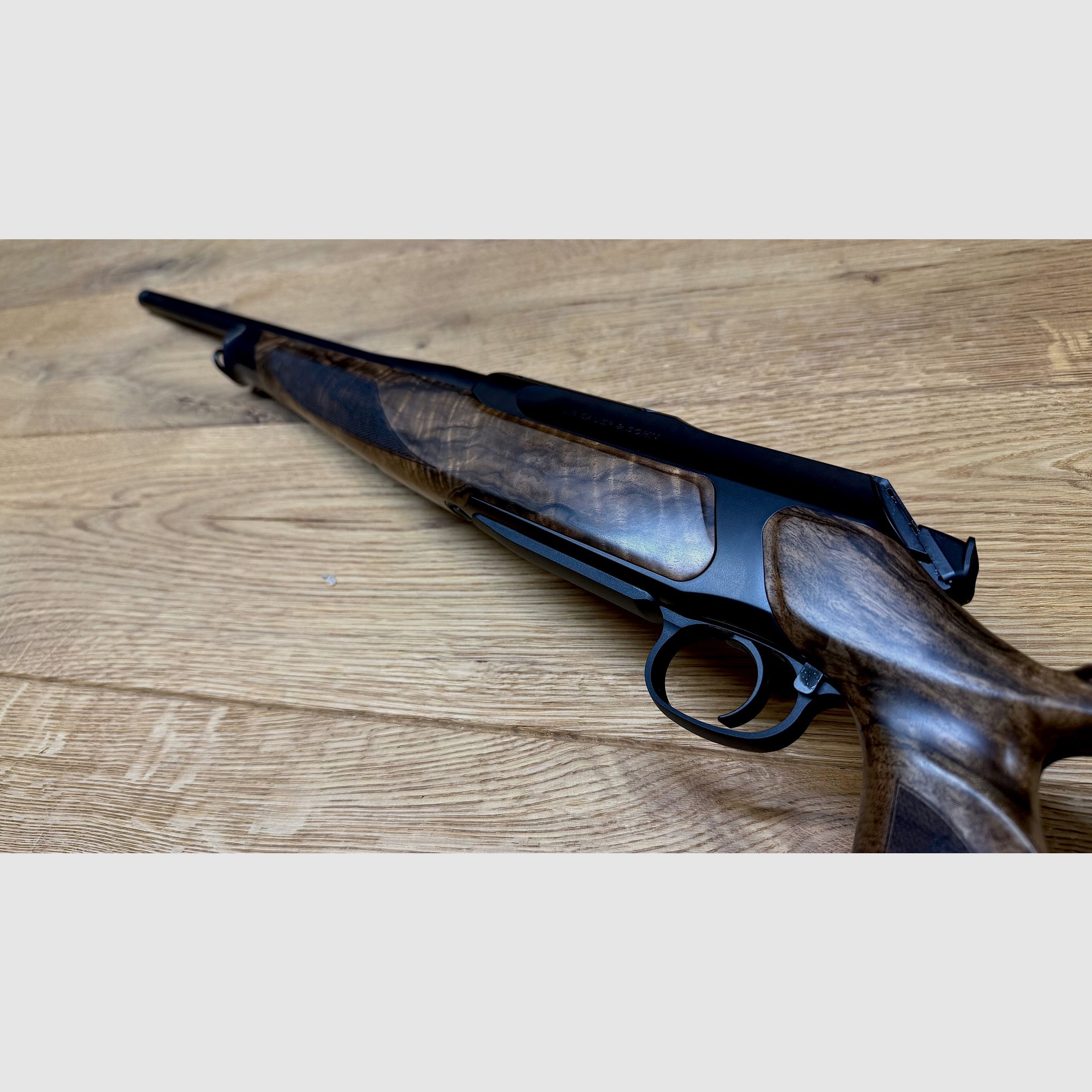 Sauer 505 Iconic Lochschaft / HK5 / Highland Pakket / .308 / LL 51cm / M15x1 / DROOMWAPEN