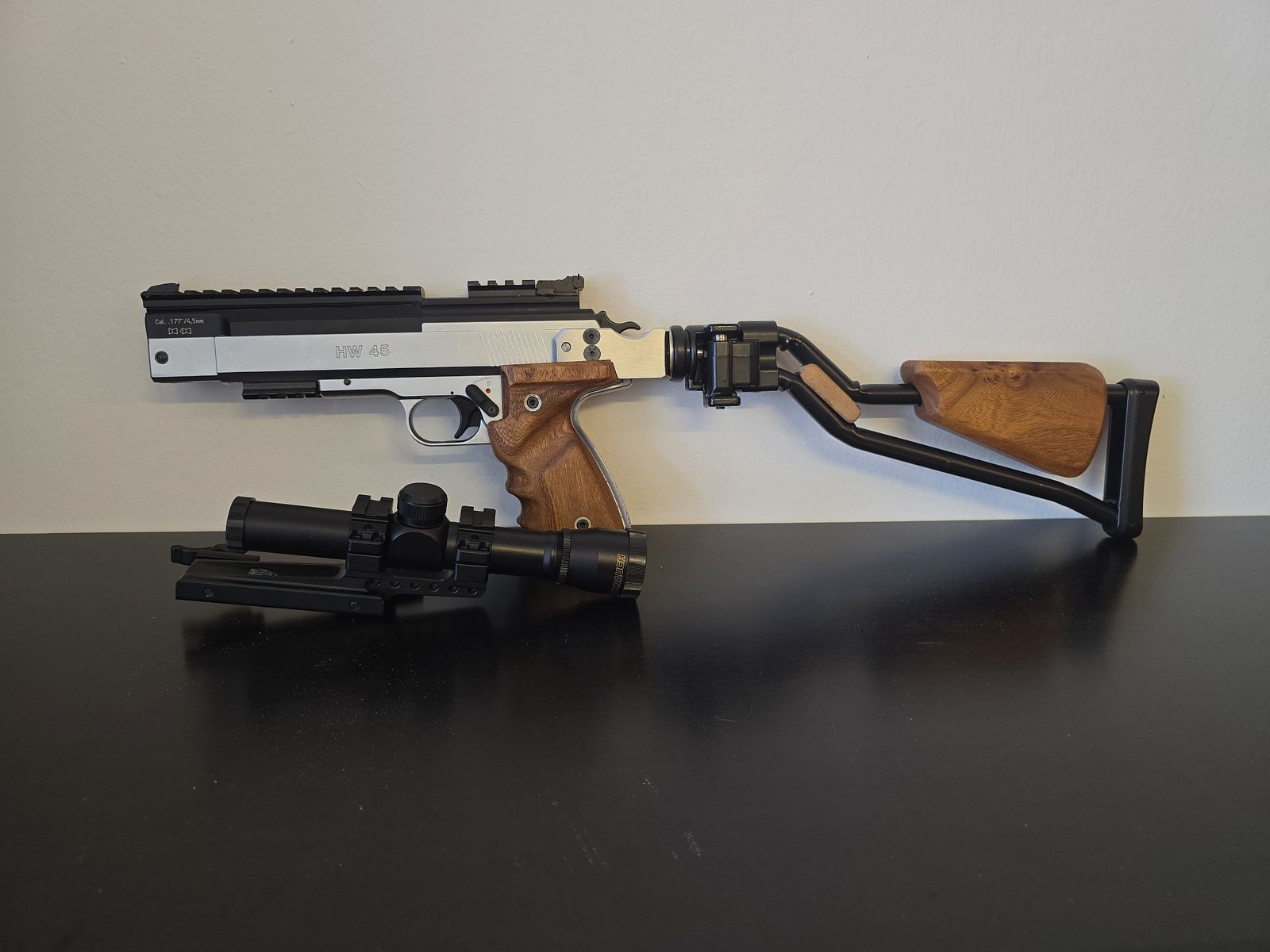 Weihrauch HW 45 Custom-Karabiner (Kal. 4,5mm) – Mit Klappschaft &  Weihrauch Zielfernrohr – Top-Zustand!