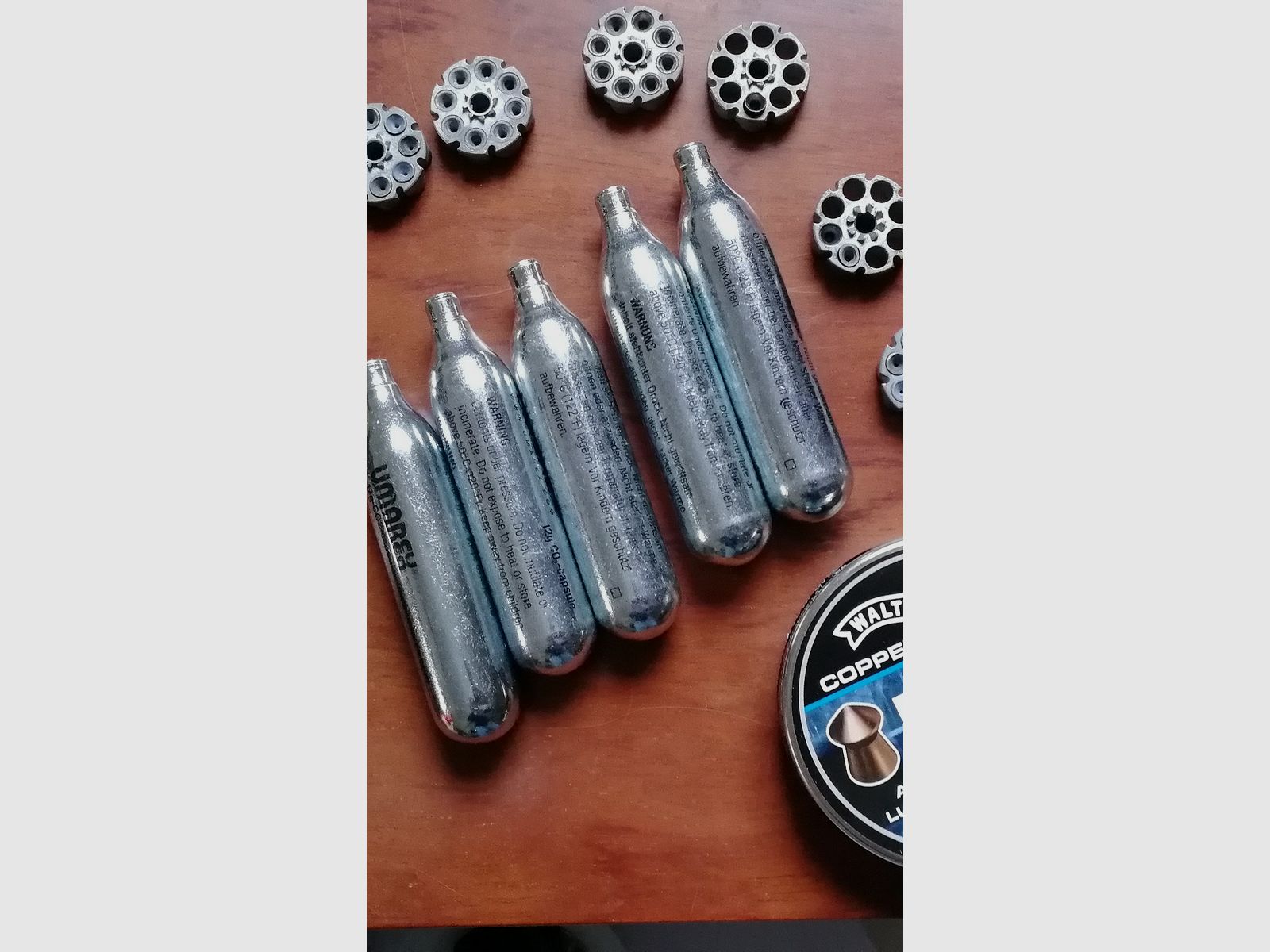 Beretta Mod. 92 FS air pistol nickel-plated with double Kst grips / like new + accessories