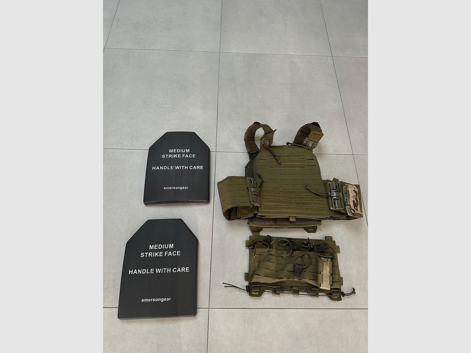 Tasmanian Tiger Plattenträger mit Extras, Tiefstpreis!!!